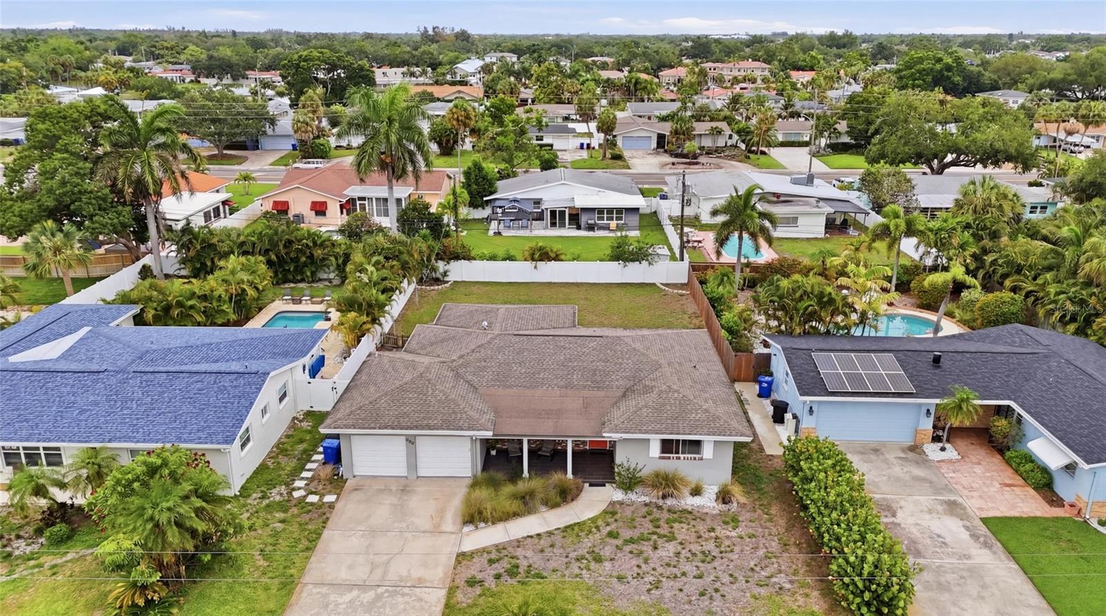 1129 39TH AVE NE, ST PETERSBURG, FL, 33703