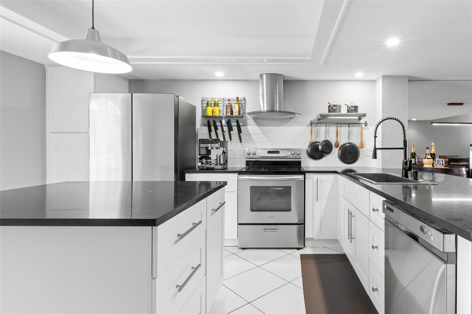 737 PINELLAS BAYWAY S #308, ST PETERSBURG, FL, 33715