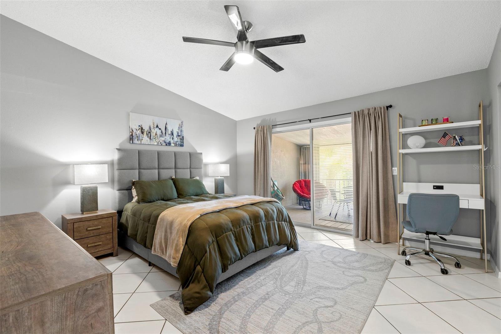 737 PINELLAS BAYWAY S #308, ST PETERSBURG, FL, 33715