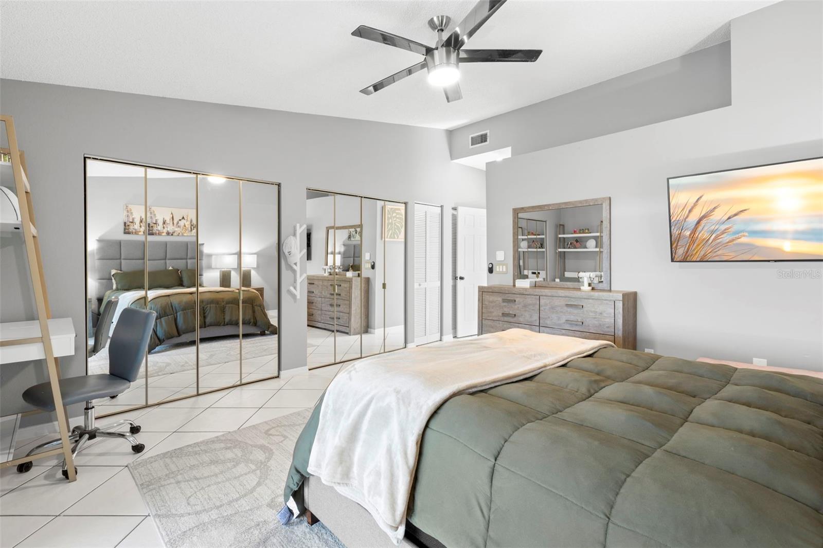737 PINELLAS BAYWAY S #308, ST PETERSBURG, FL, 33715
