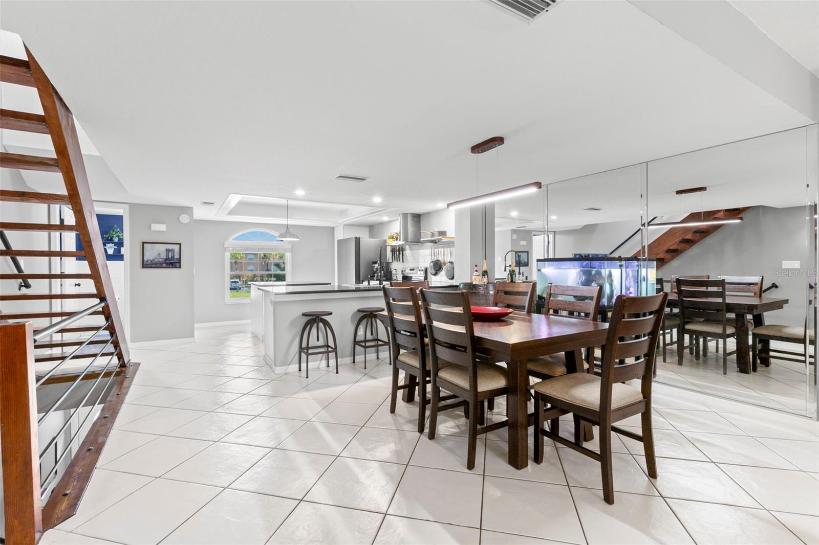 737 PINELLAS BAYWAY S #308, ST PETERSBURG, FL, 33715