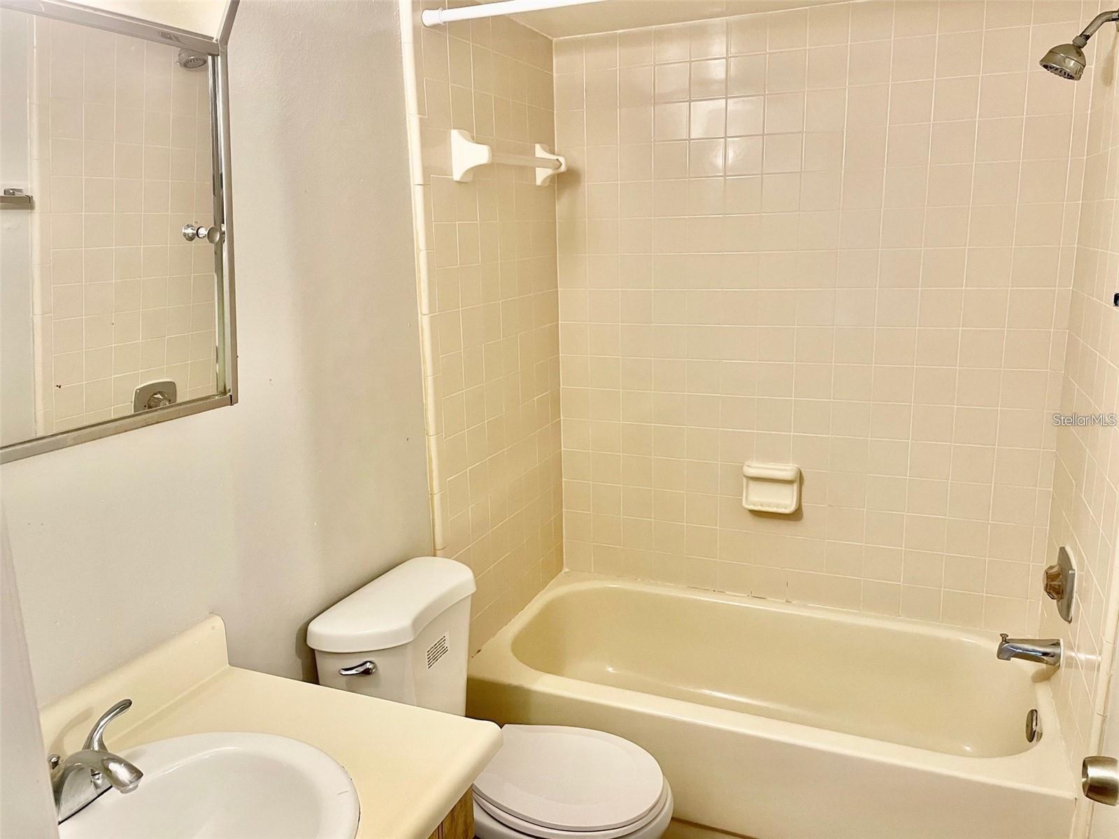 3944 TUMBLE WOOD #101, TAMPA, FL, 33613