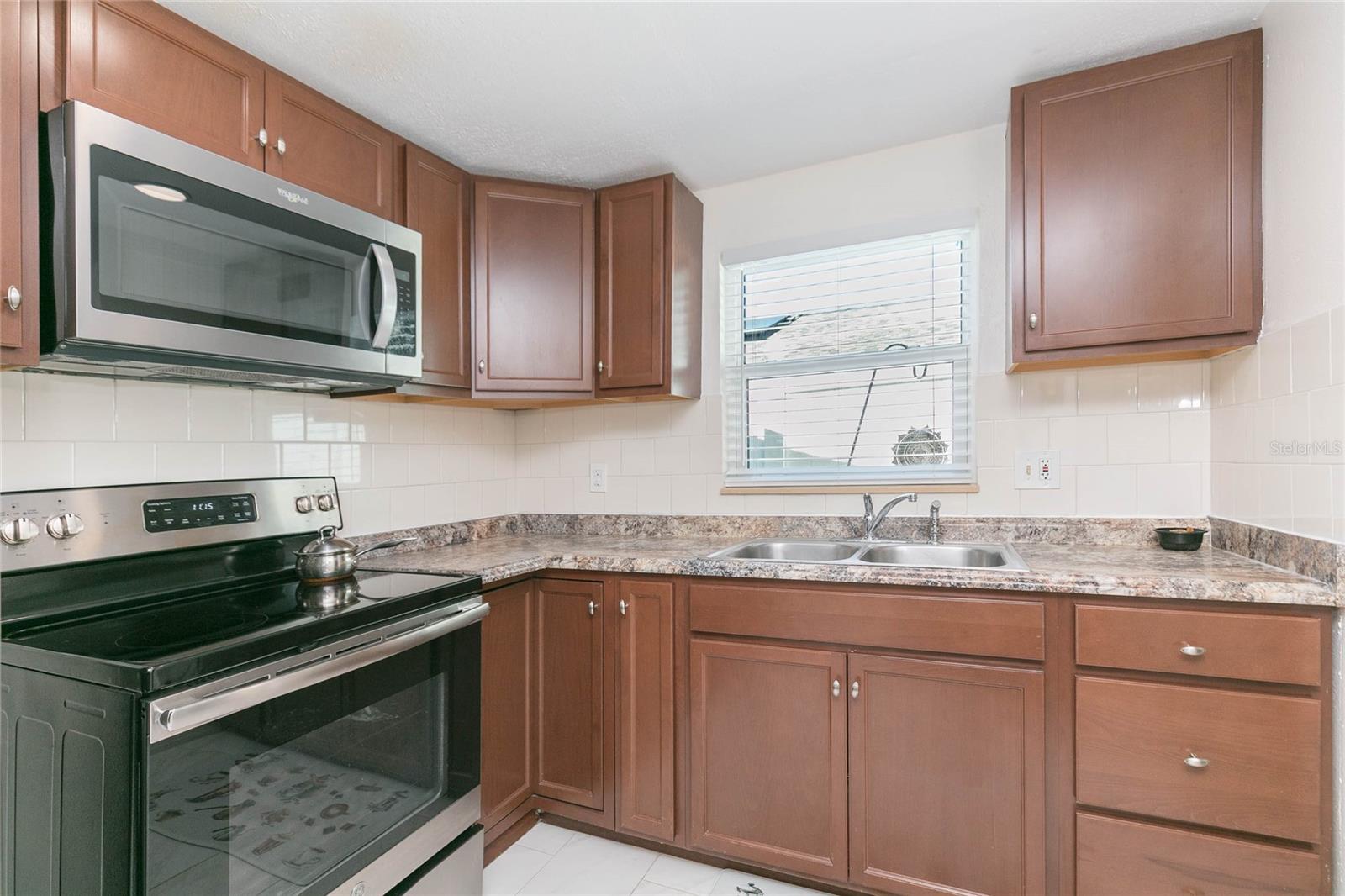 9217 SPY GLASS CT, TAMPA, FL, 33615