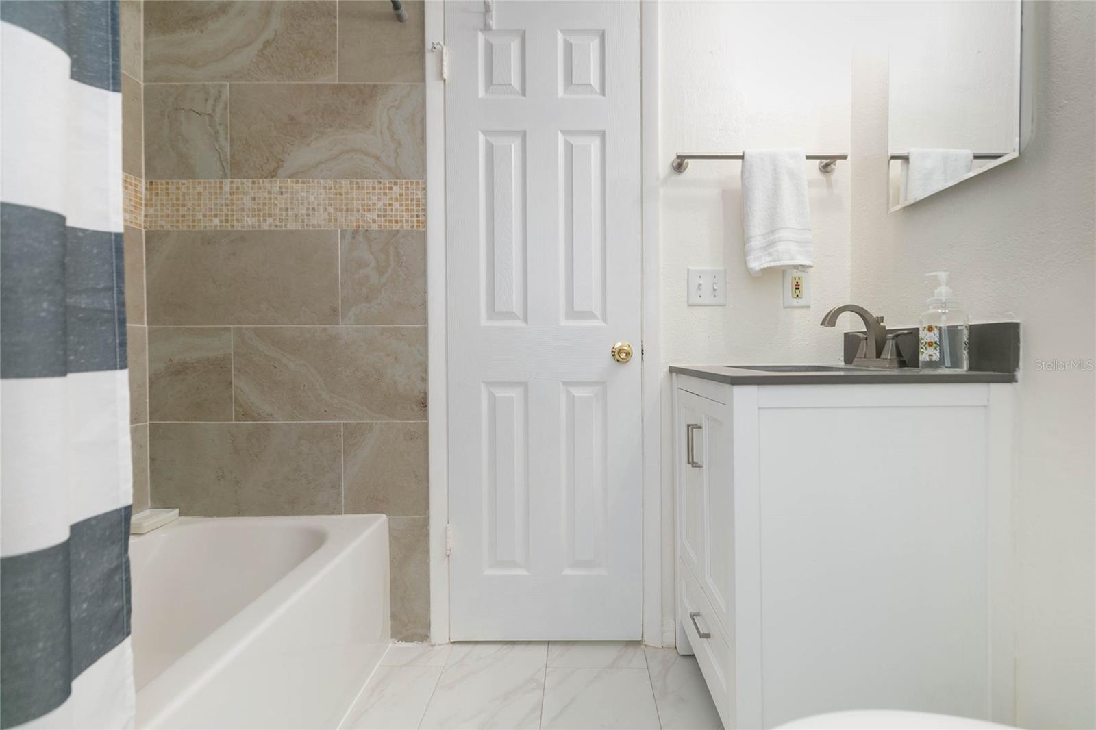 9217 SPY GLASS CT, TAMPA, FL, 33615