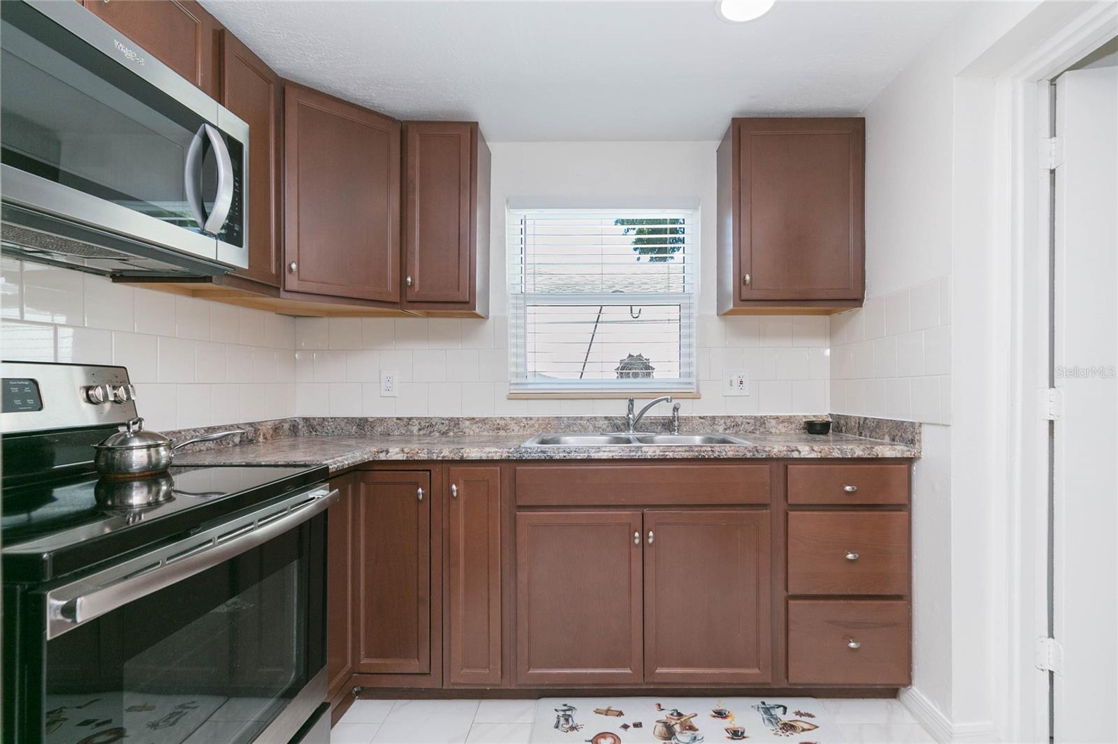 9217 SPY GLASS CT, TAMPA, FL, 33615