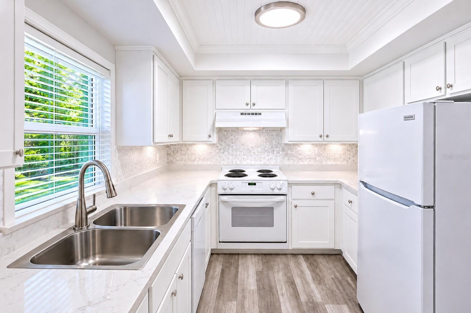600 MANATEE AVE #227, BRADENTON BEACH, FL, 34217