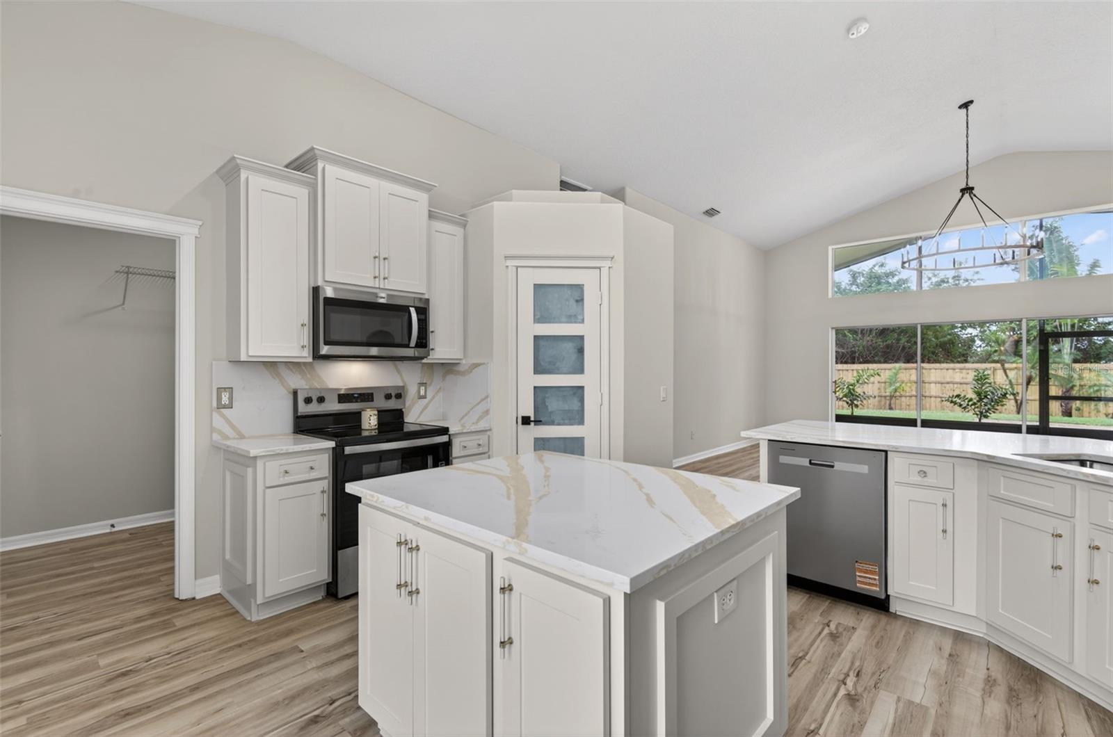 7705 NOTTINGHILL SKY DR, APOLLO BEACH, FL, 33572