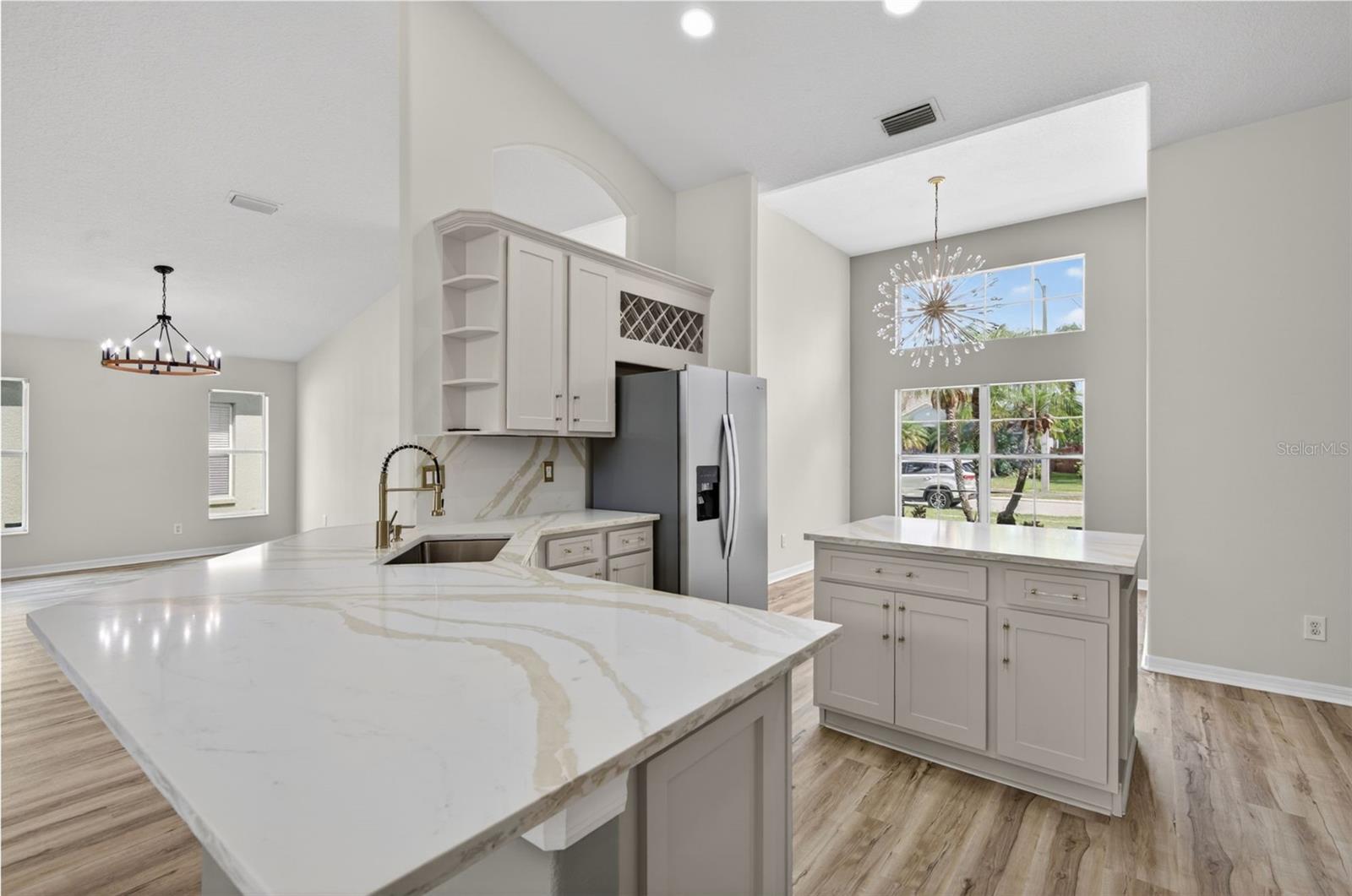 7705 NOTTINGHILL SKY DR, APOLLO BEACH, FL, 33572