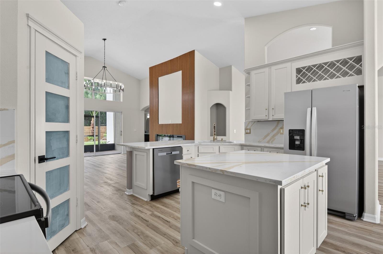 7705 NOTTINGHILL SKY DR, APOLLO BEACH, FL, 33572