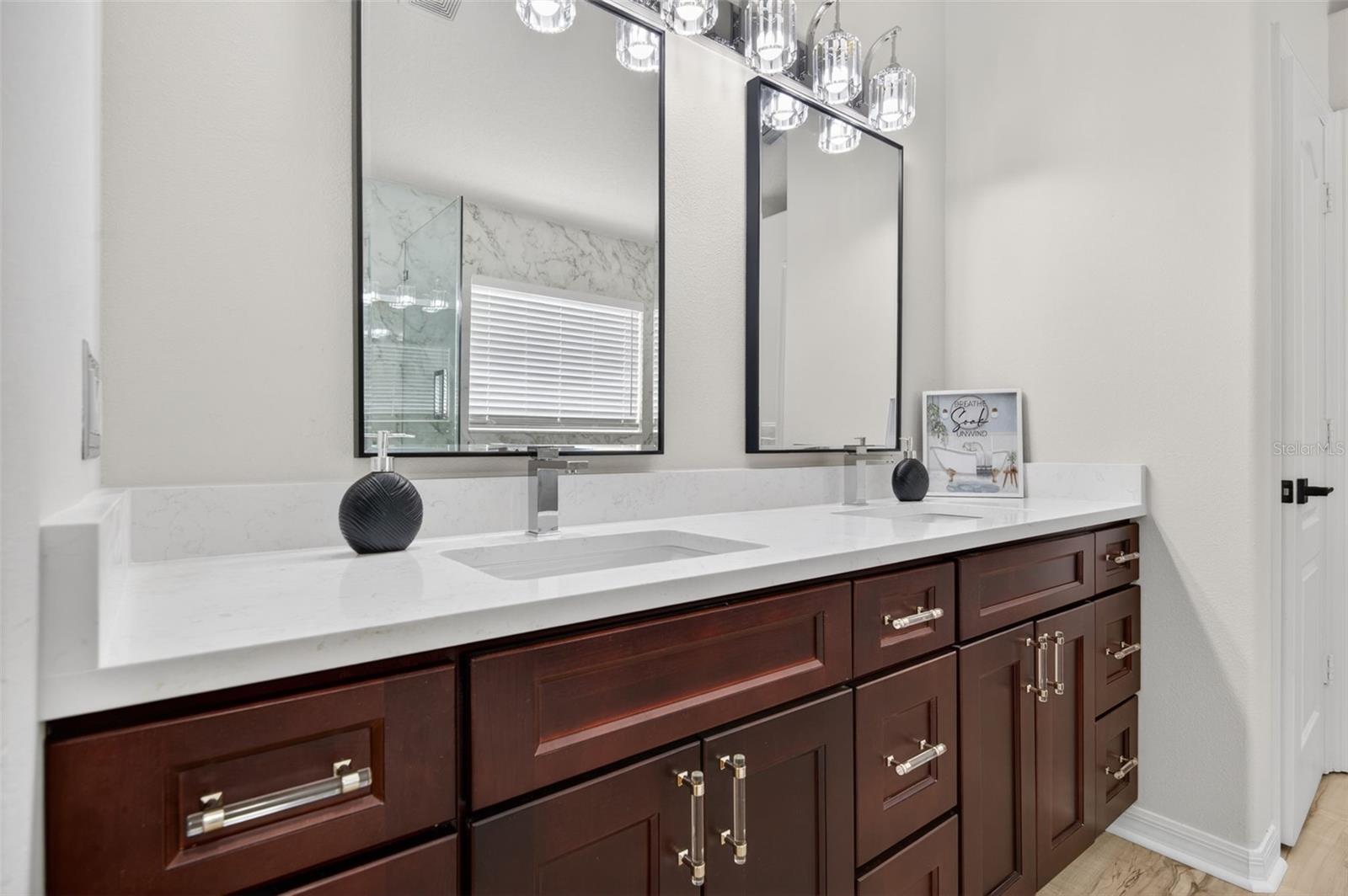 7705 NOTTINGHILL SKY DR, APOLLO BEACH, FL, 33572