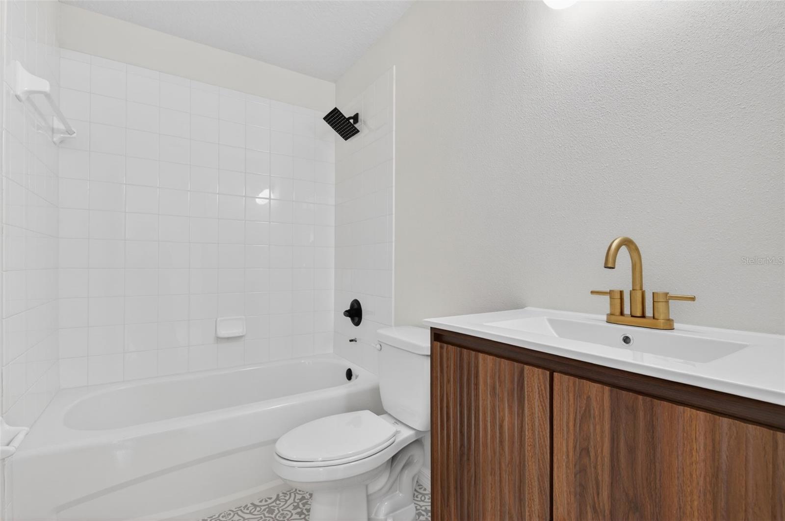 7705 NOTTINGHILL SKY DR, APOLLO BEACH, FL, 33572
