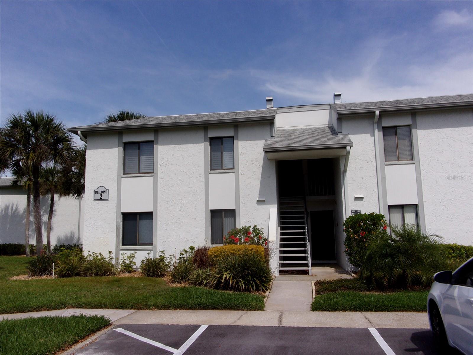 132 E CYPRESS CT, OLDSMAR, FL, 34677