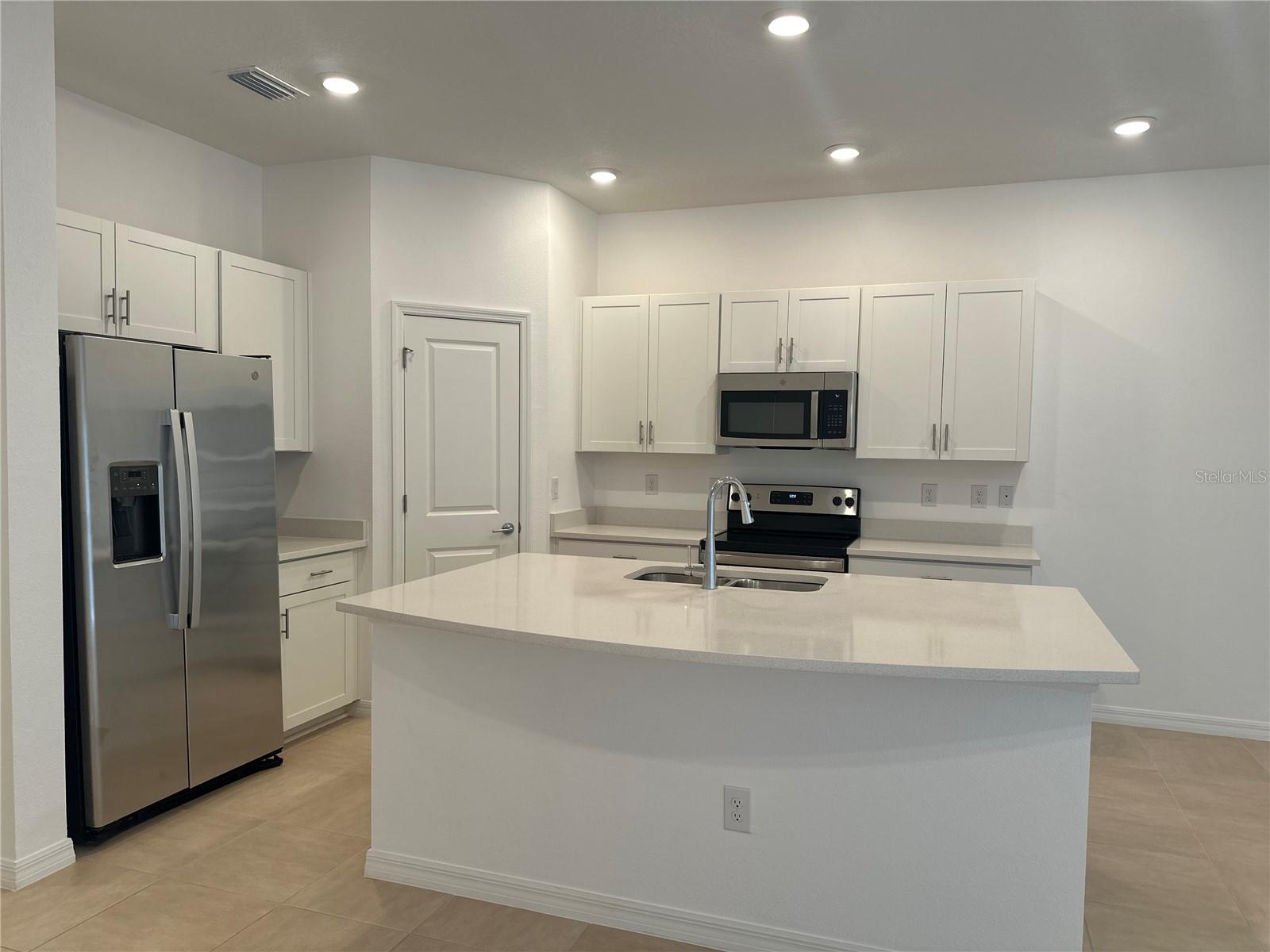 2358 PARAVANE WAY, WESLEY CHAPEL, FL, 33543