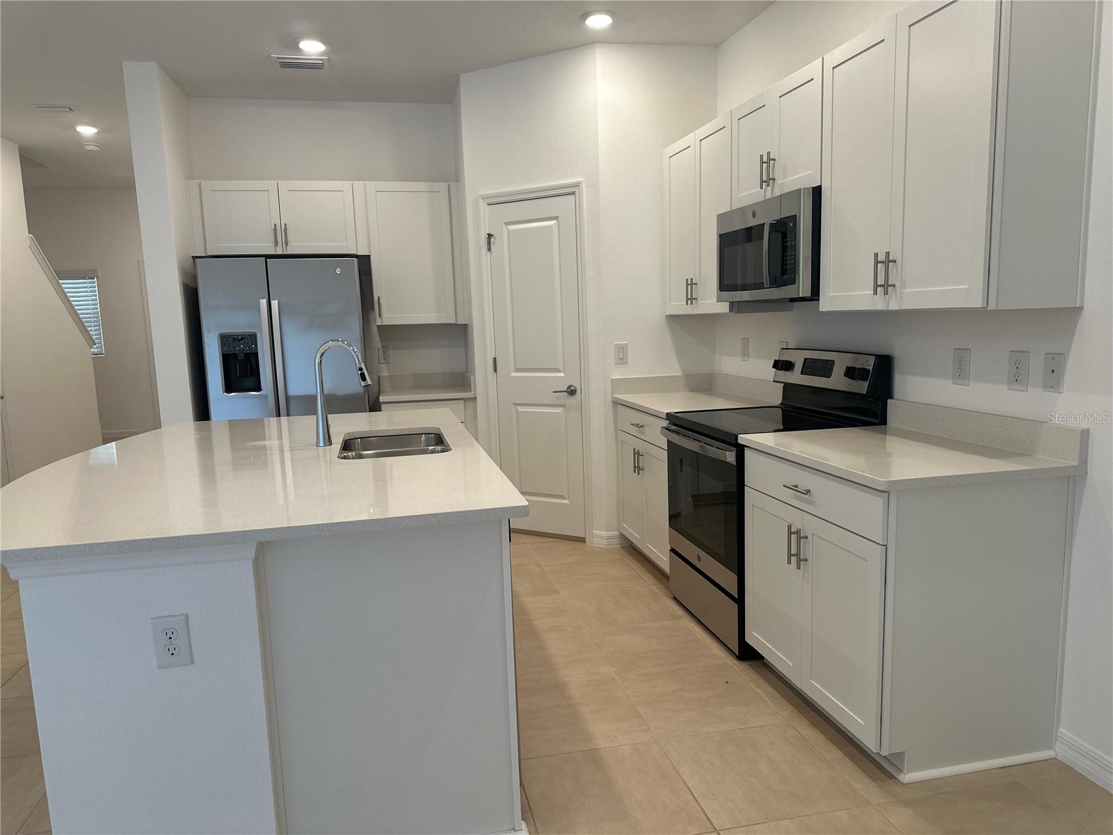2358 PARAVANE WAY, WESLEY CHAPEL, FL, 33543