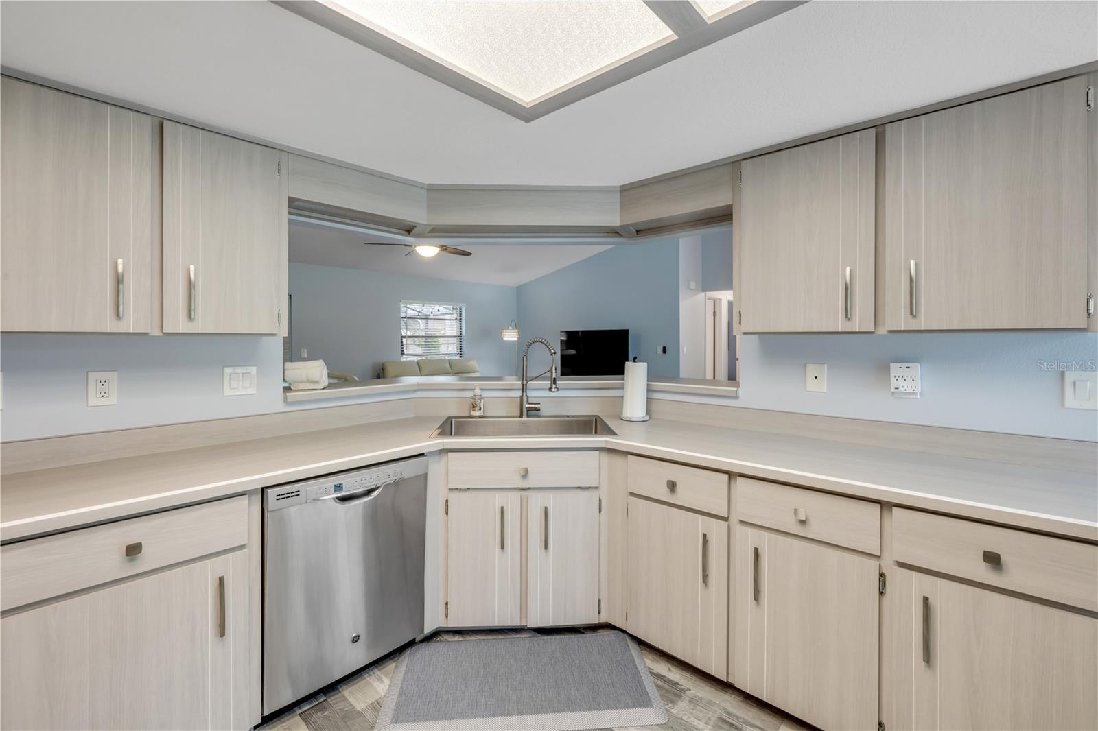 2418 NEEDLE PALM DR, EDGEWATER, FL, 32141