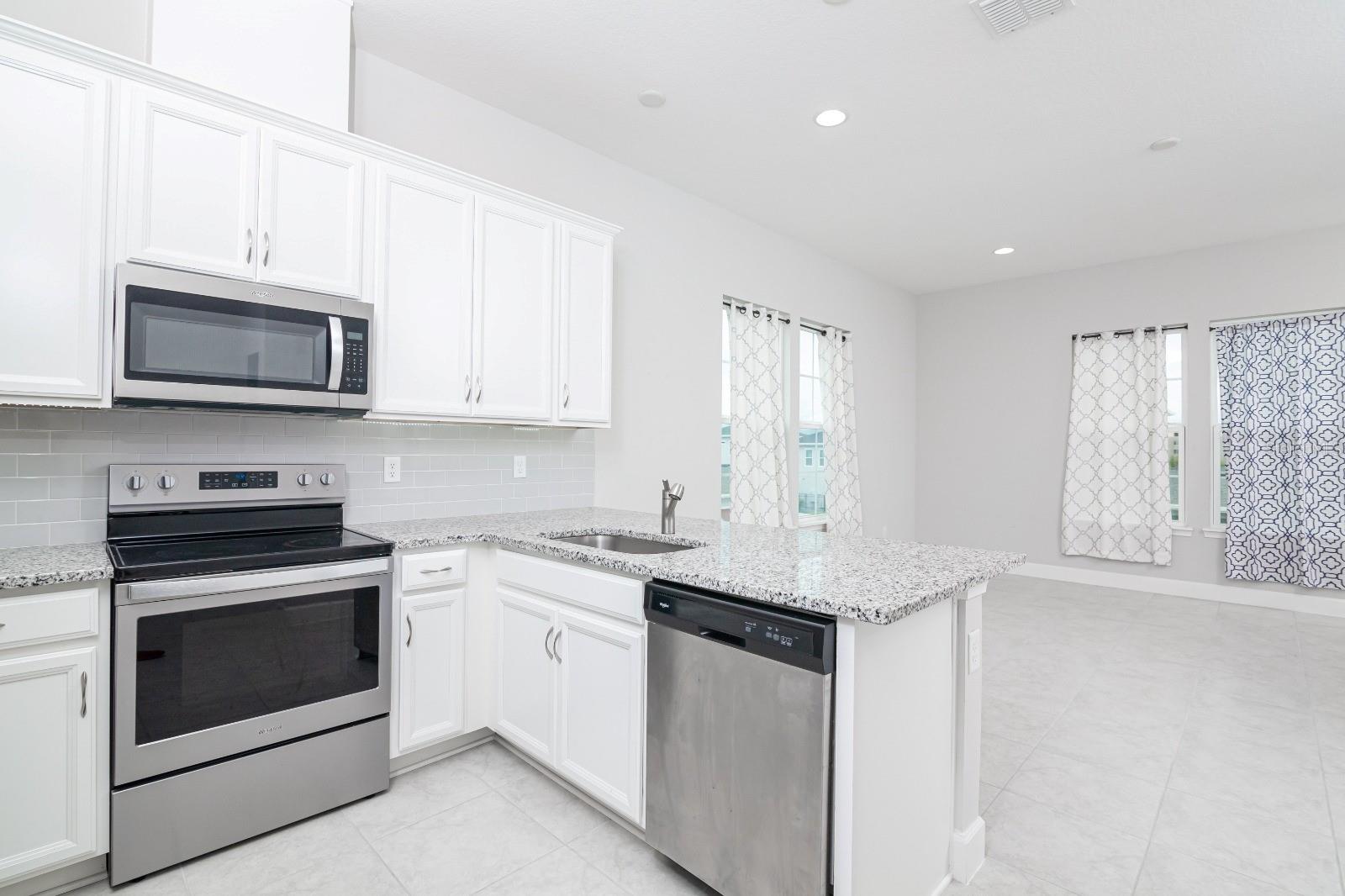 13825 LIPPMAN ALY, ORLANDO, FL, 32827
