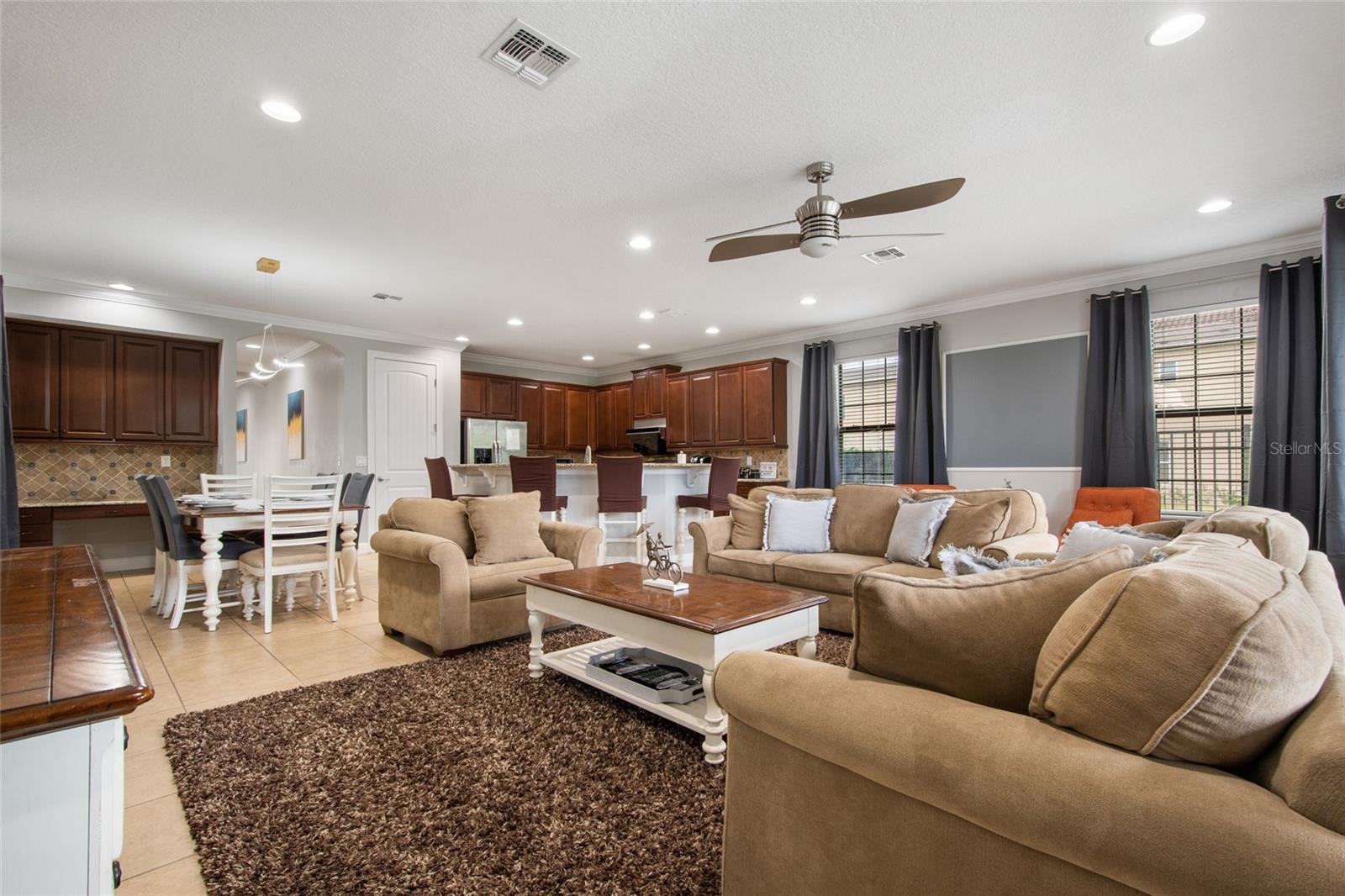 945 DESERT MOUNTAIN CT, REUNION, FL, 34747