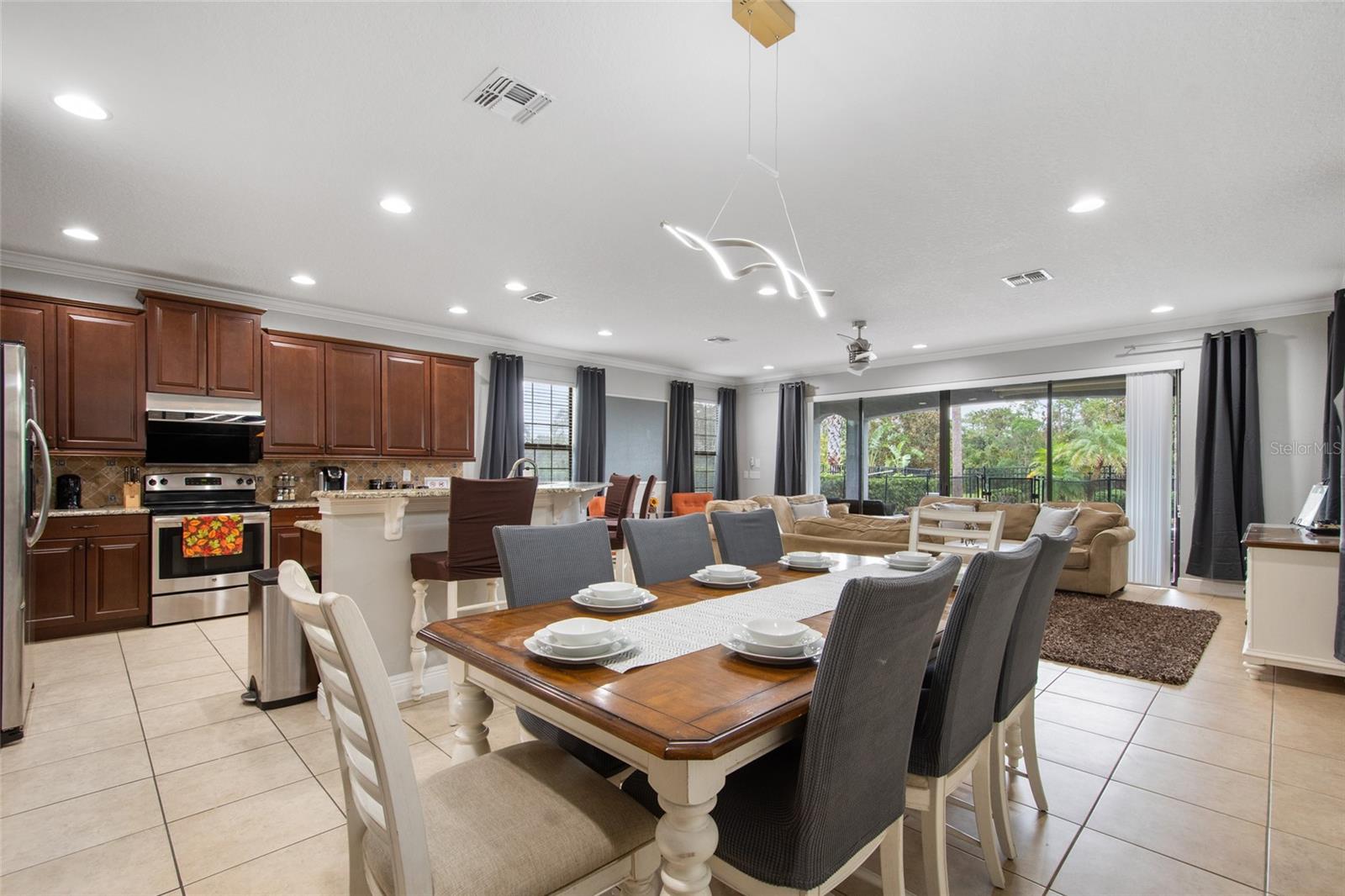 945 DESERT MOUNTAIN CT, REUNION, FL, 34747
