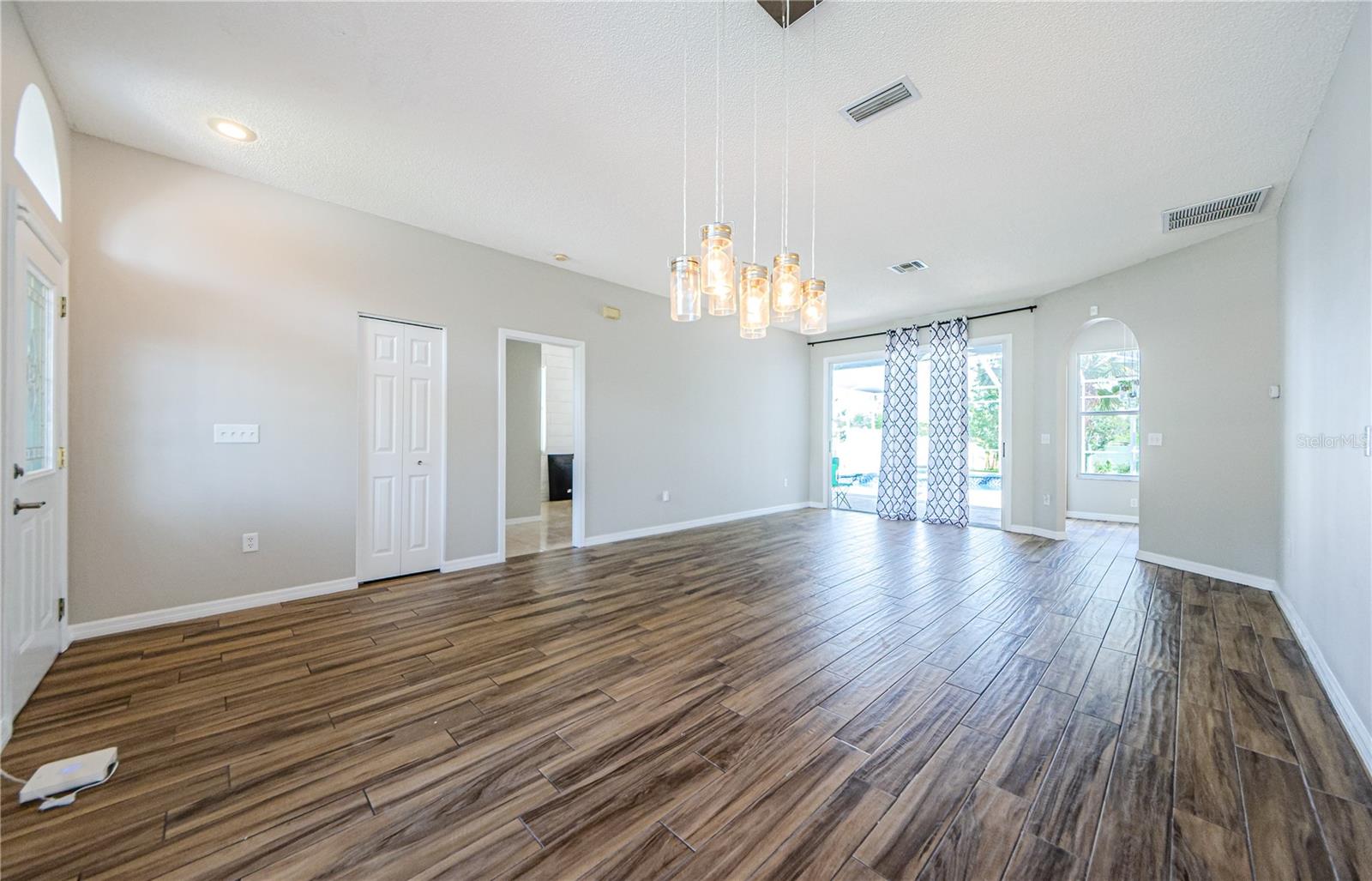 4801 AUGUSTA AVE, OLDSMAR, FL, 34677