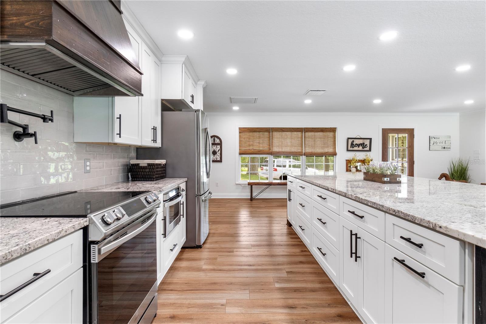 24 LAKE WOOD CIR, OCALA, FL, 34482
