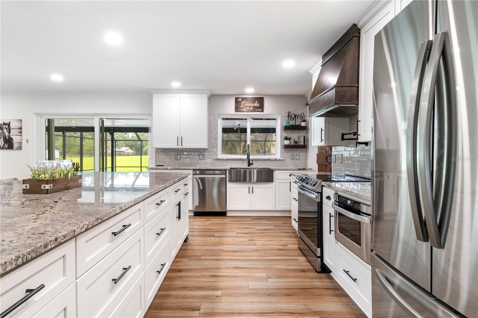 24 LAKE WOOD CIR, OCALA, FL, 34482