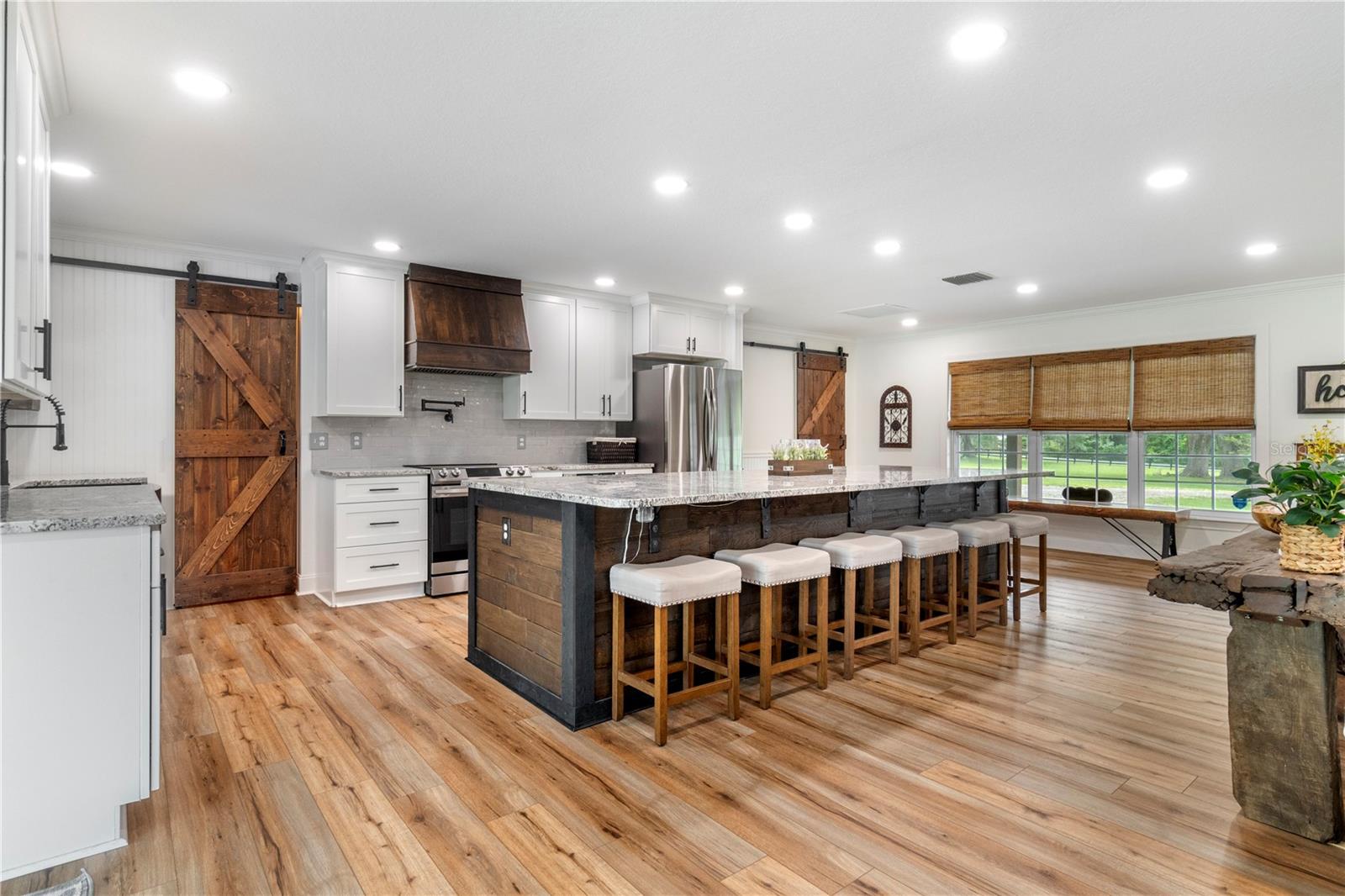 24 LAKE WOOD CIR, OCALA, FL, 34482