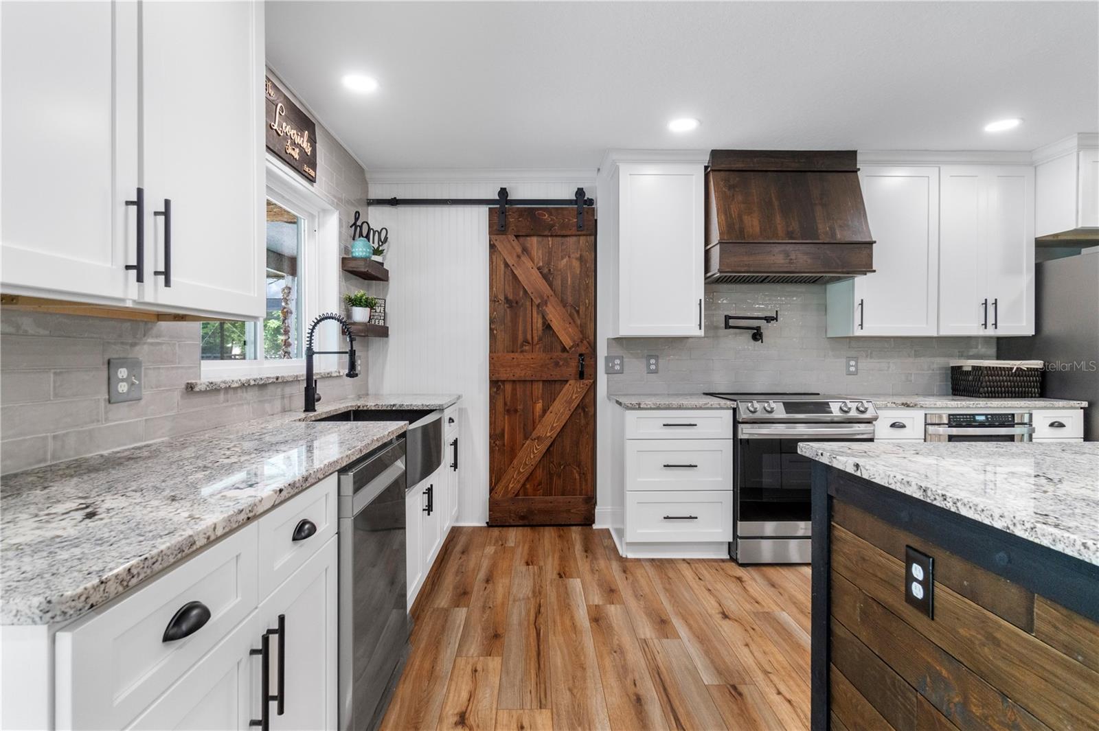 24 LAKE WOOD CIR, OCALA, FL, 34482