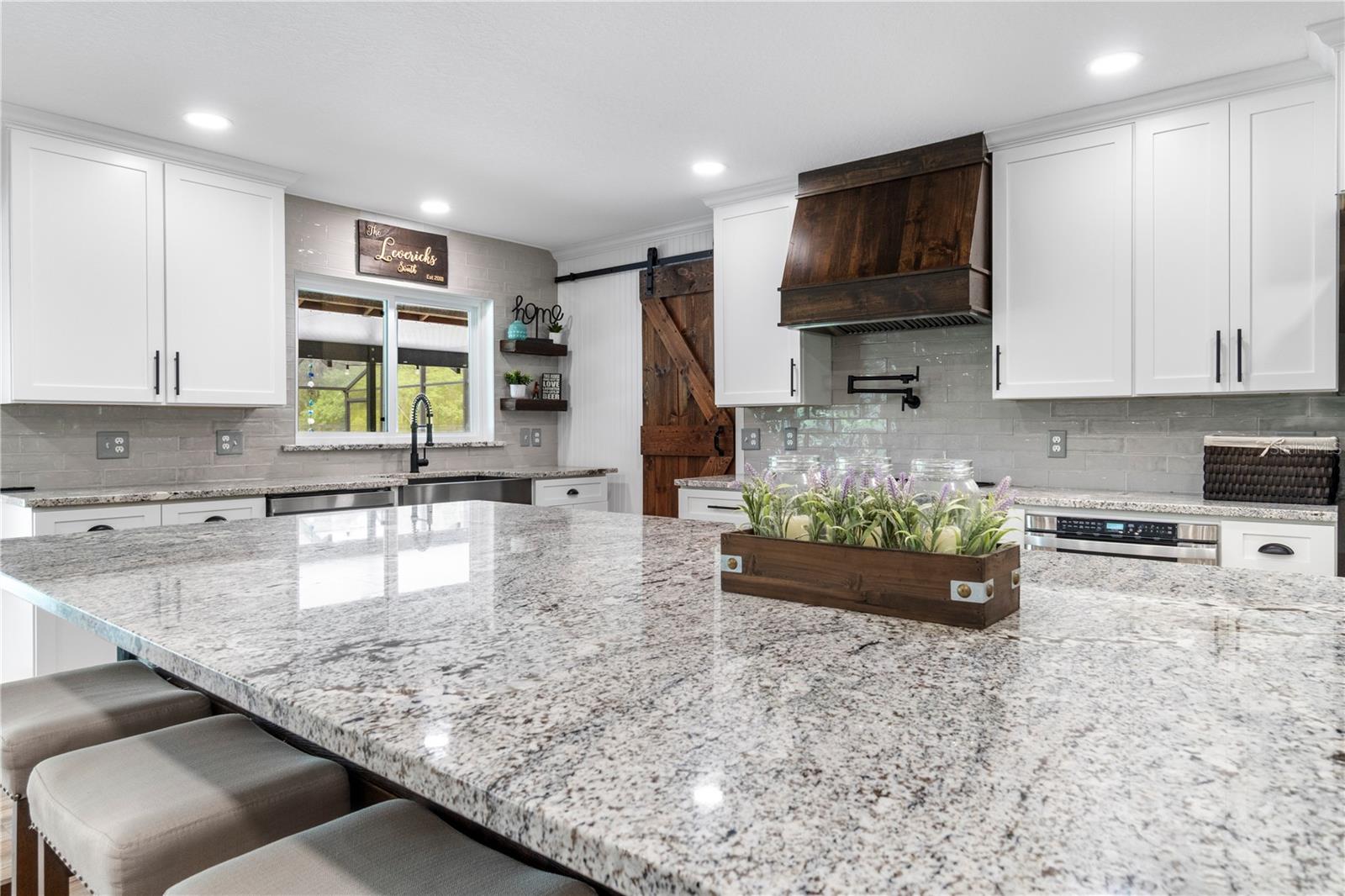 24 LAKE WOOD CIR, OCALA, FL, 34482