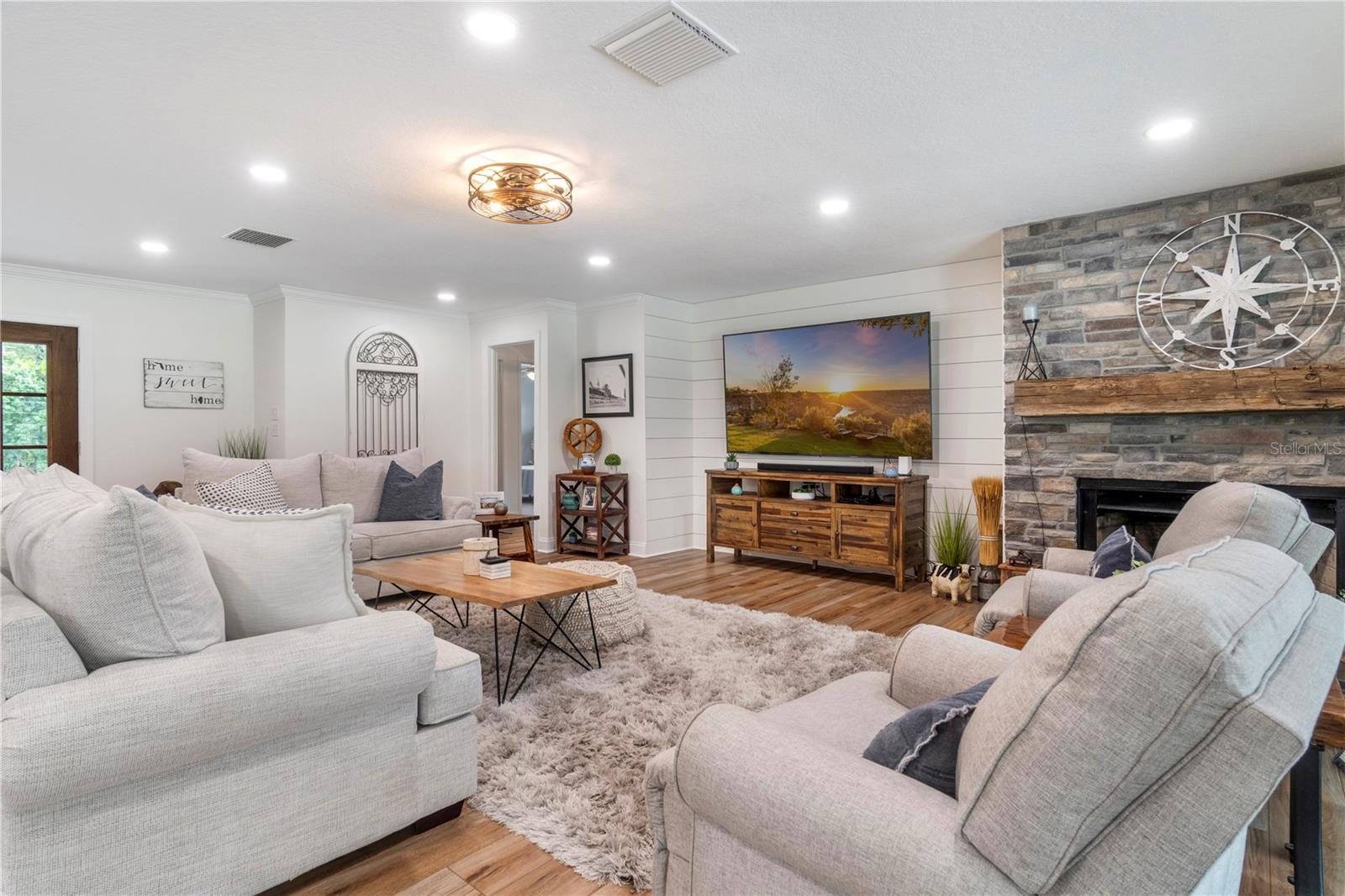 24 LAKE WOOD CIR, OCALA, FL, 34482