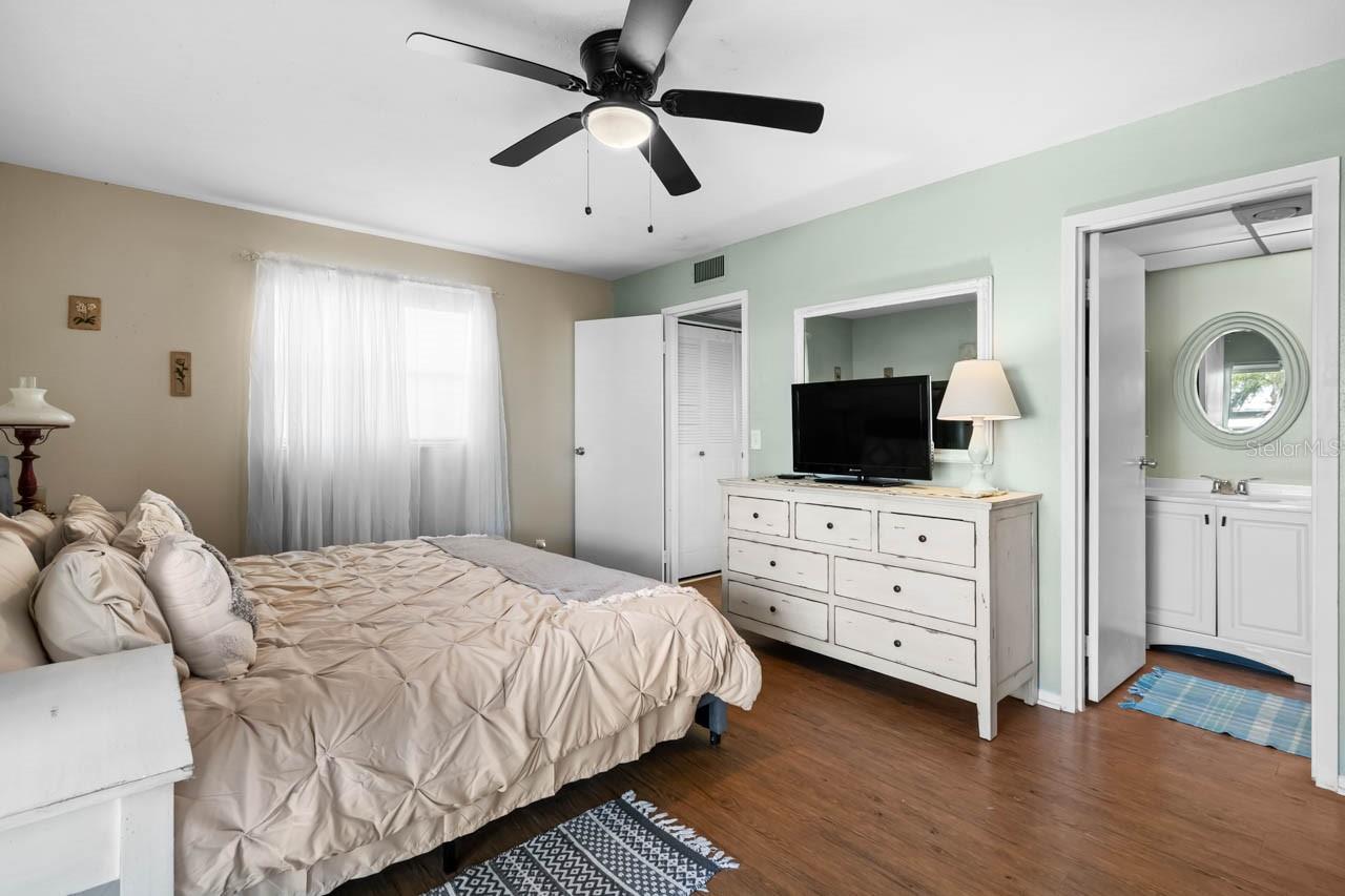 1802 BEDFORD TER #182, SUN CITY CENTER, FL, 33573