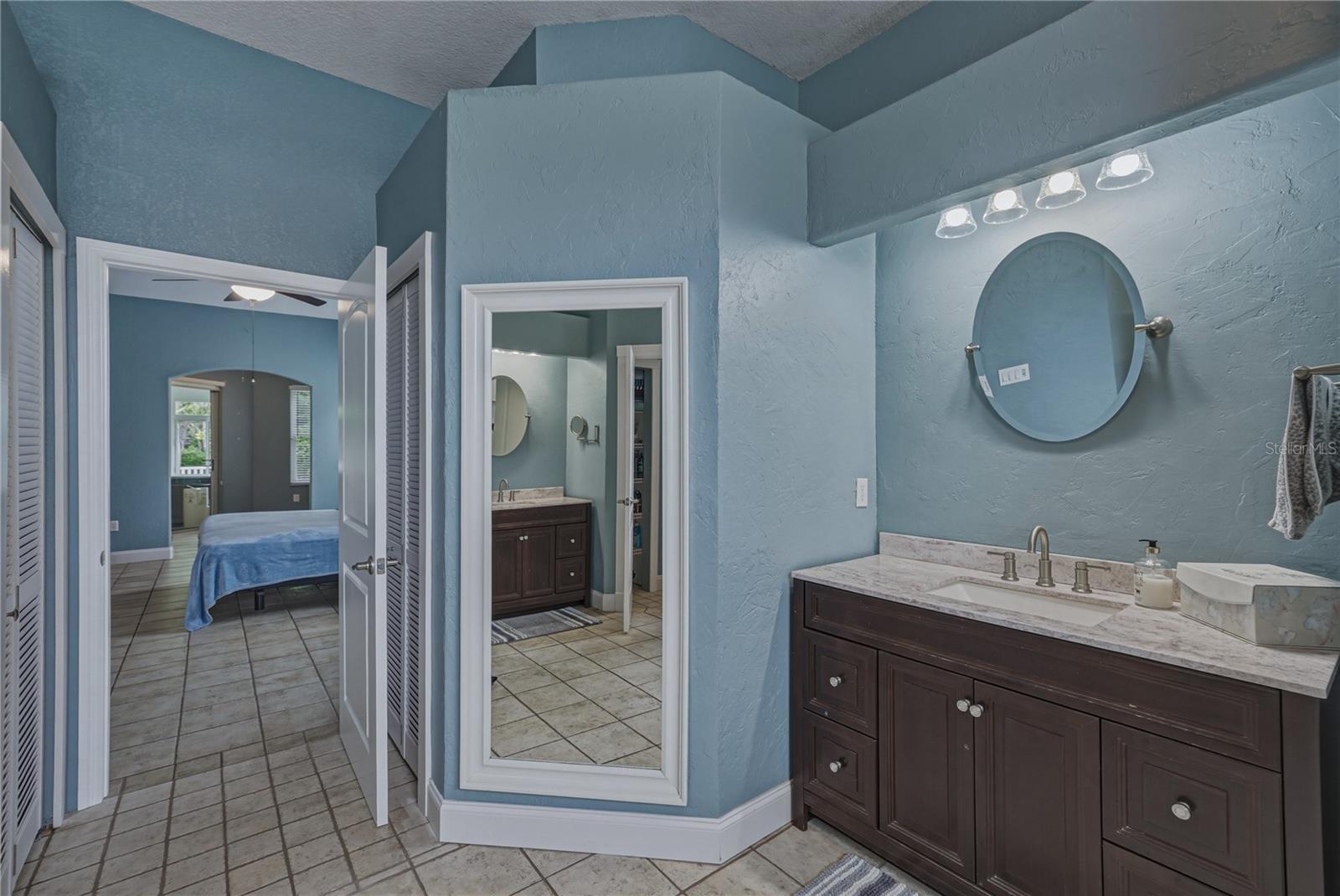 1808 TANGLEDVINE DR, WESLEY CHAPEL, FL, 33543