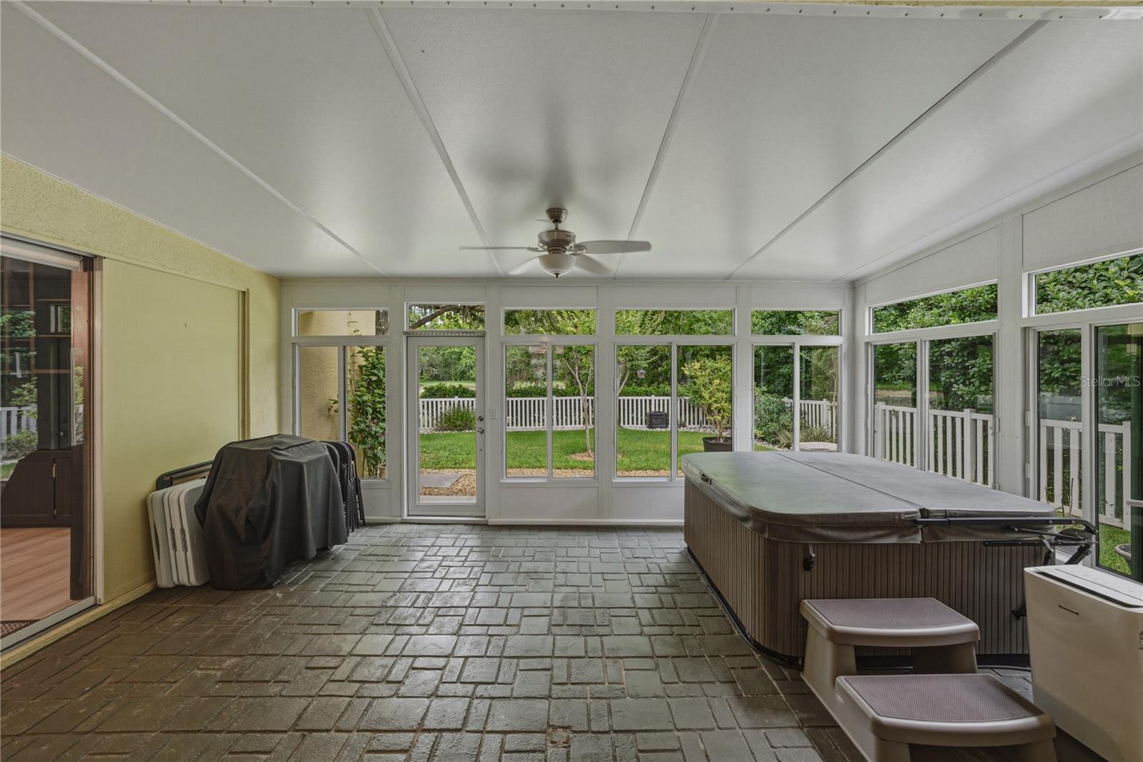 1808 TANGLEDVINE DR, WESLEY CHAPEL, FL, 33543