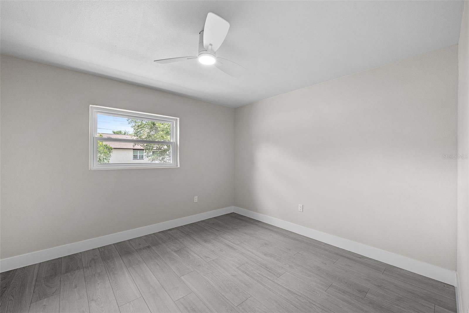 2001 E POWHATAN AVE, TAMPA, FL, 33610