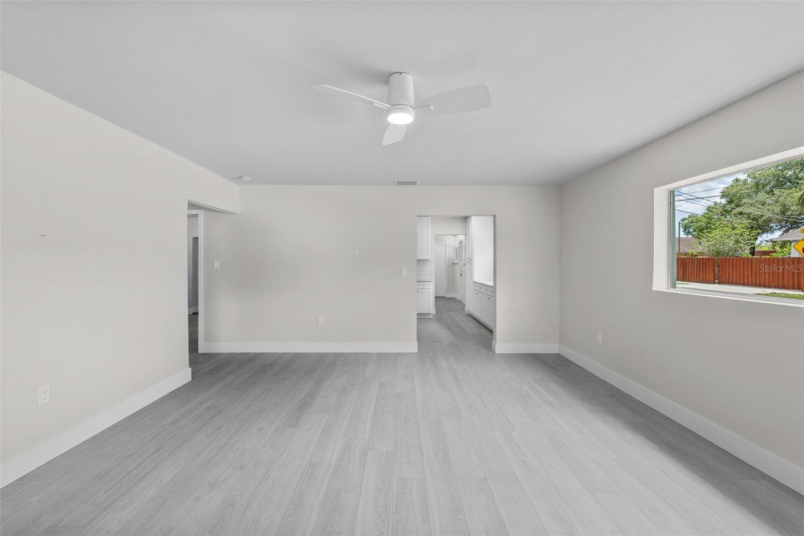 2001 E POWHATAN AVE, TAMPA, FL, 33610