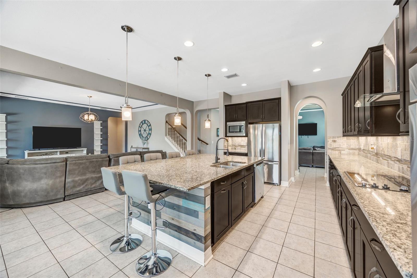 31973 MARDELLE PL, WESLEY CHAPEL, FL, 33543