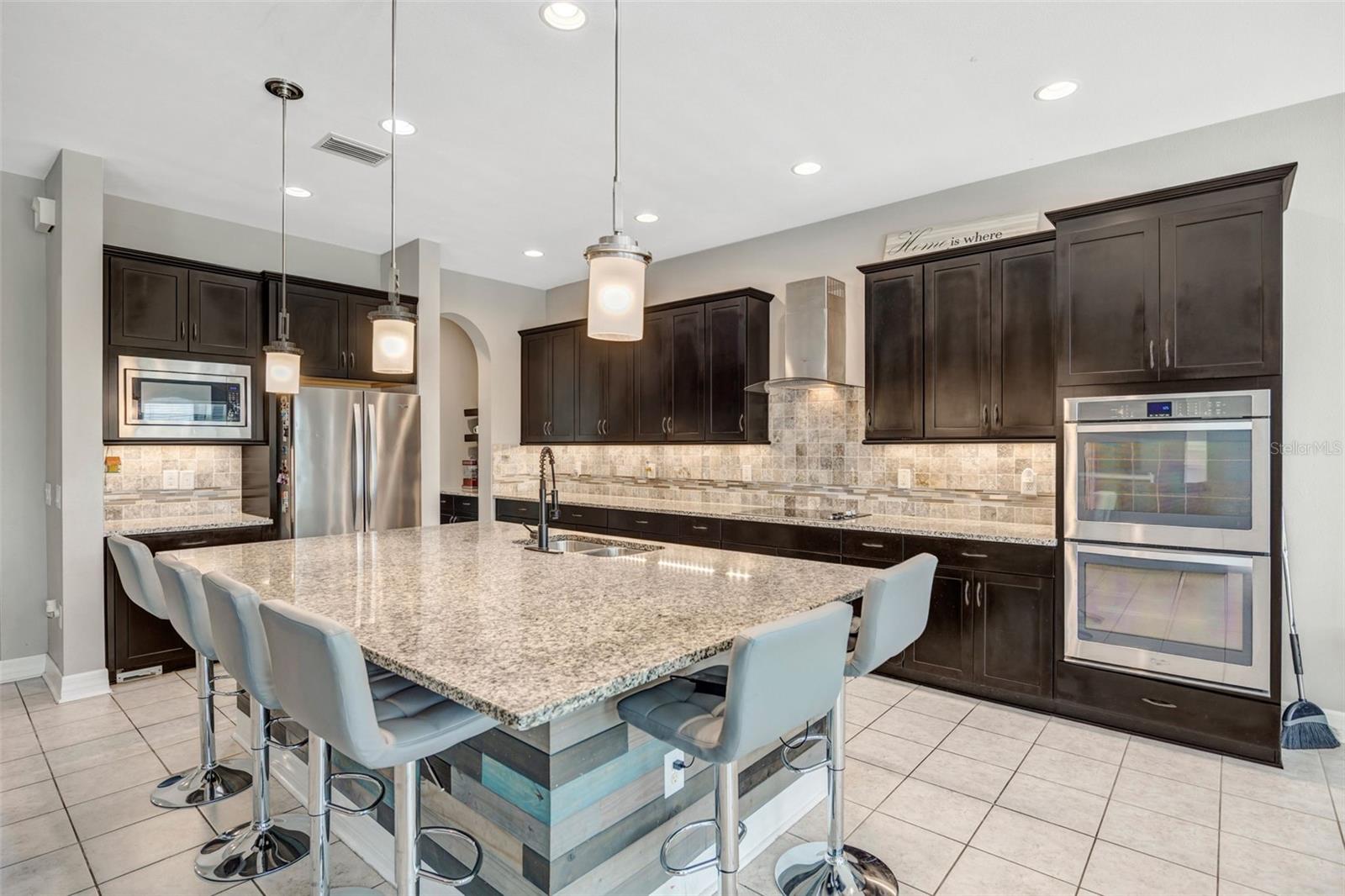 31973 MARDELLE PL, WESLEY CHAPEL, FL, 33543