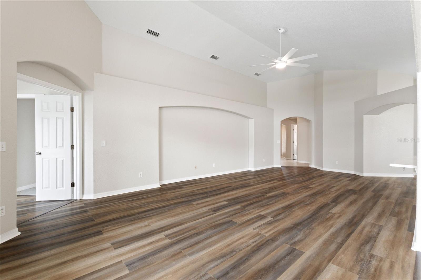 8270 PEAK AVE, LAKELAND, FL, 33810