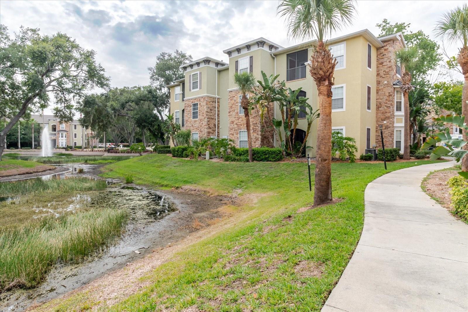 10019 COURTNEY PALMS BLVD #101, TAMPA, FL, 33619