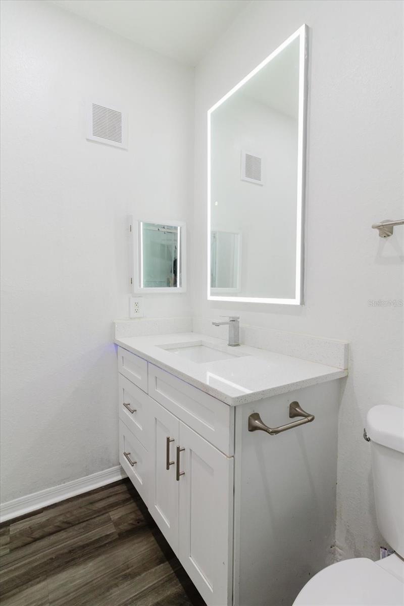 10019 COURTNEY PALMS BLVD #101, TAMPA, FL, 33619