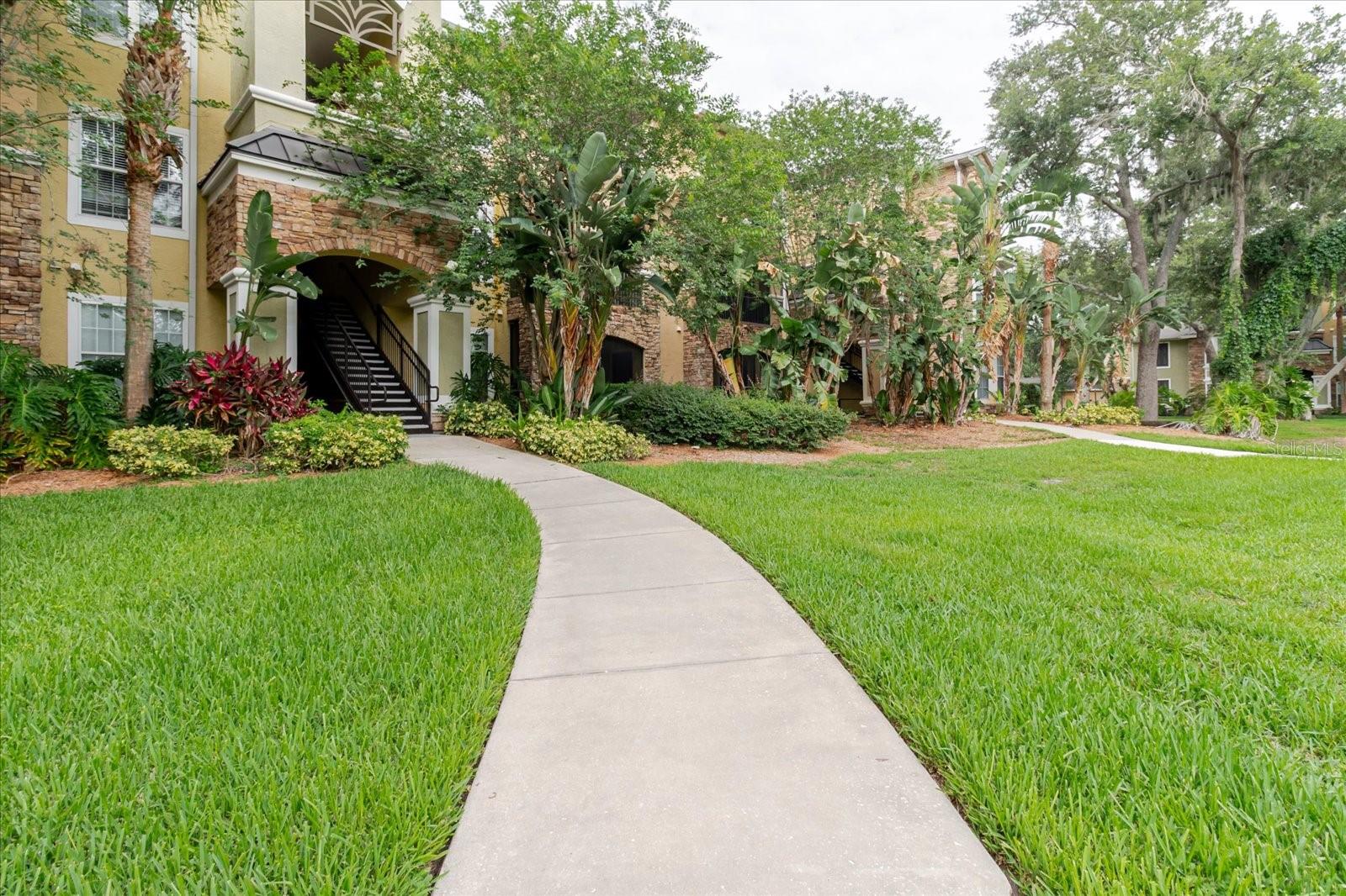 10019 COURTNEY PALMS BLVD #101, TAMPA, FL, 33619