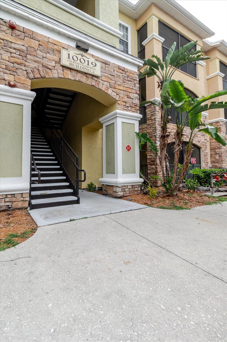 10019 COURTNEY PALMS BLVD #101, TAMPA, FL, 33619