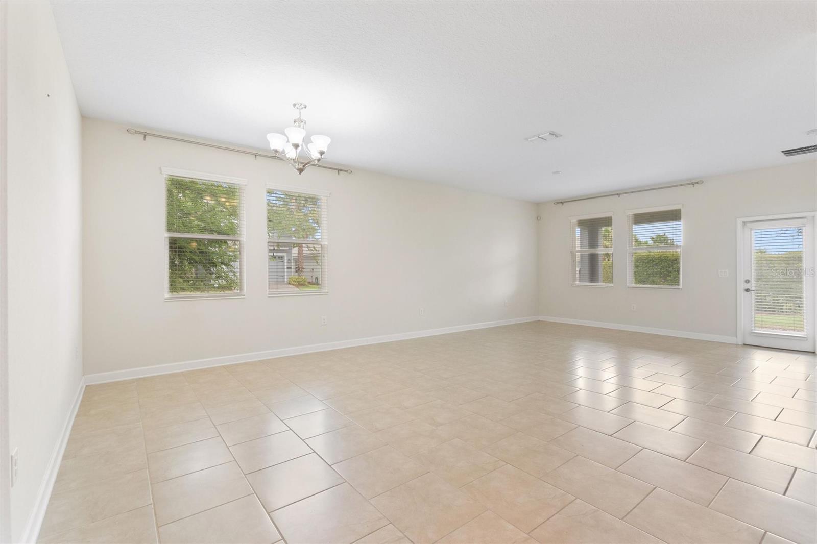 1401 CLUBMAN DR, DAVENPORT, FL, 33896