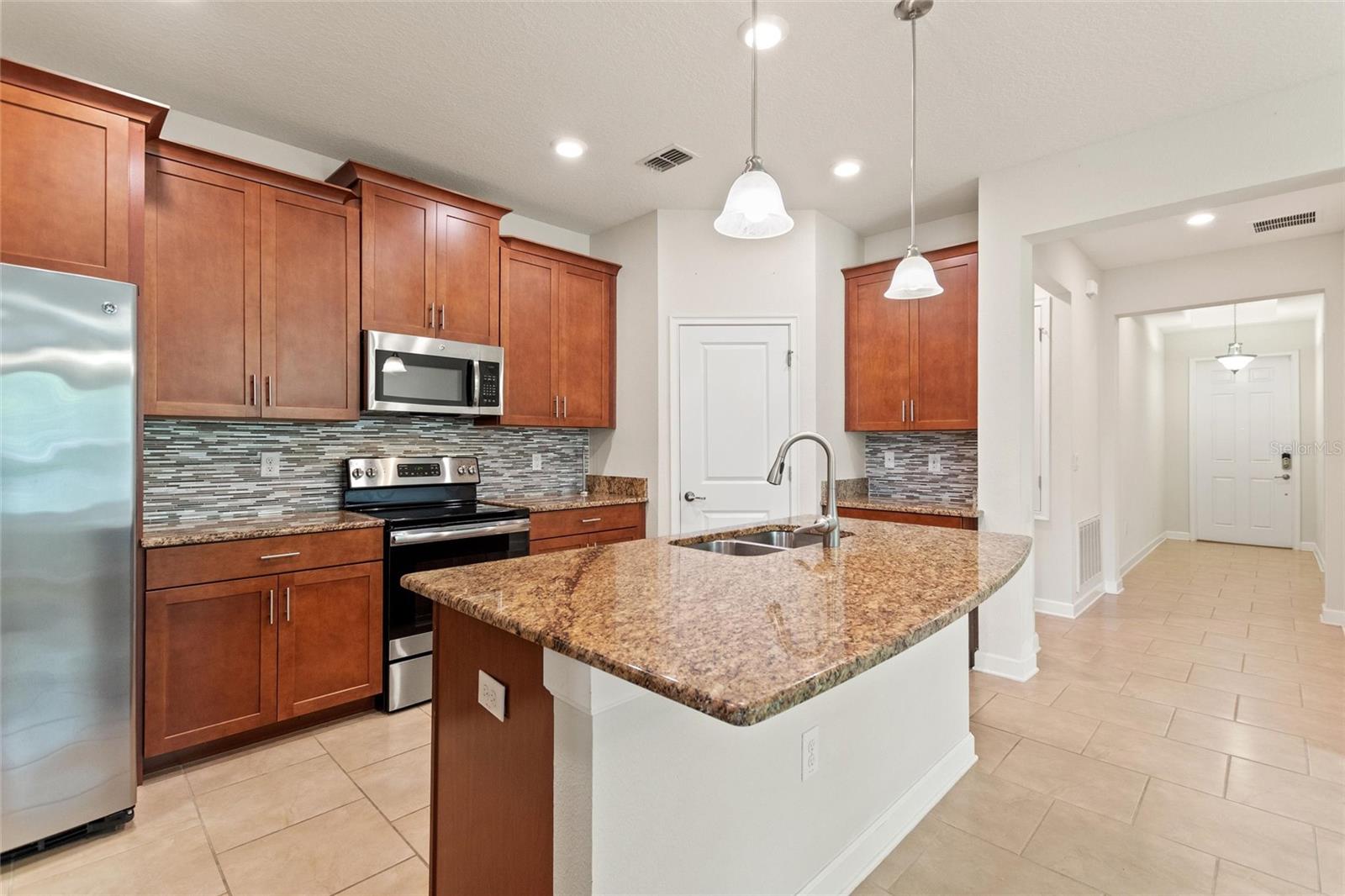 1401 CLUBMAN DR, DAVENPORT, FL, 33896
