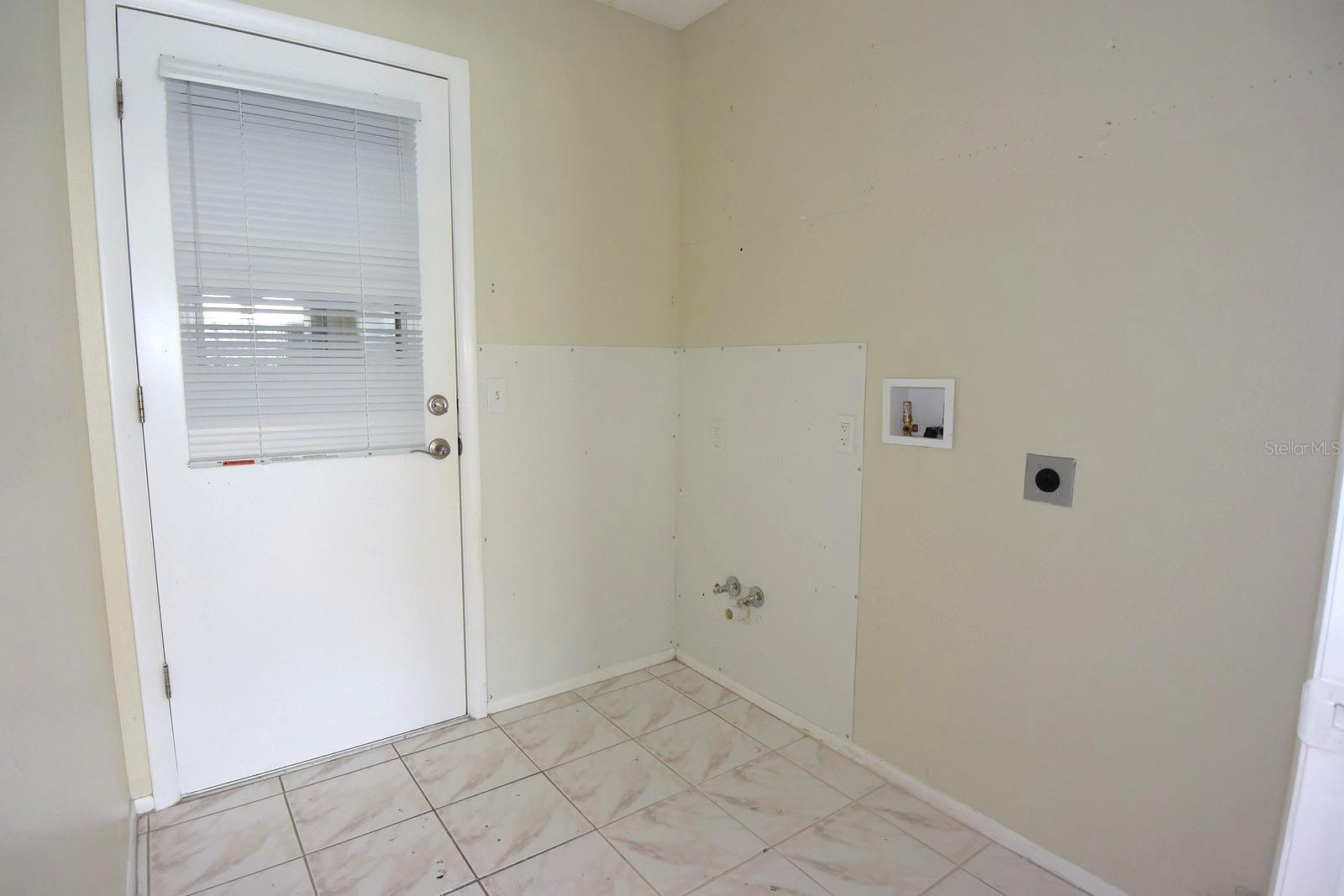 9027 WARWICK LN, NEW PORT RICHEY, FL, 34655