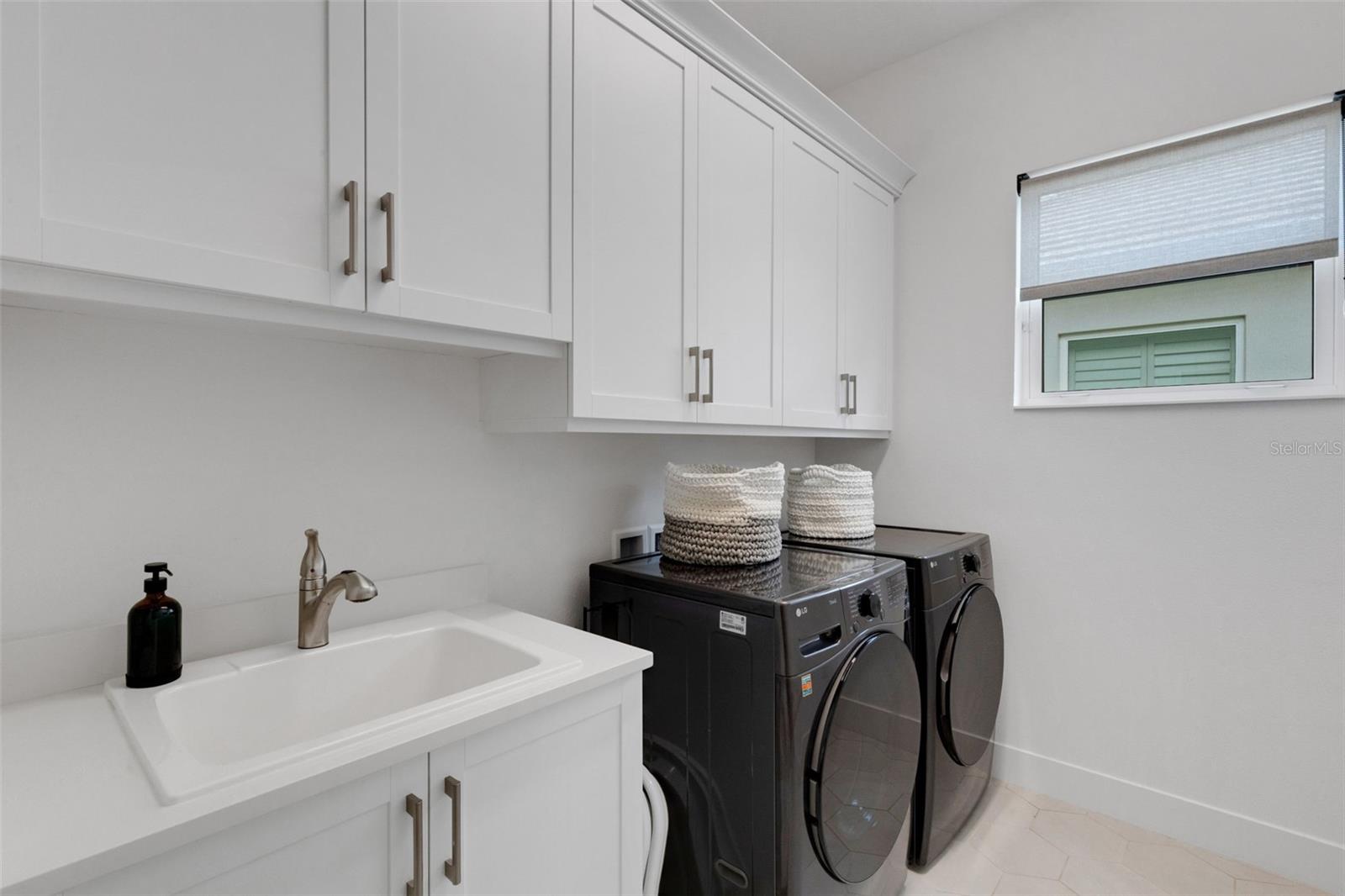 8023 WATERBEND TRL, SARASOTA, FL, 34240