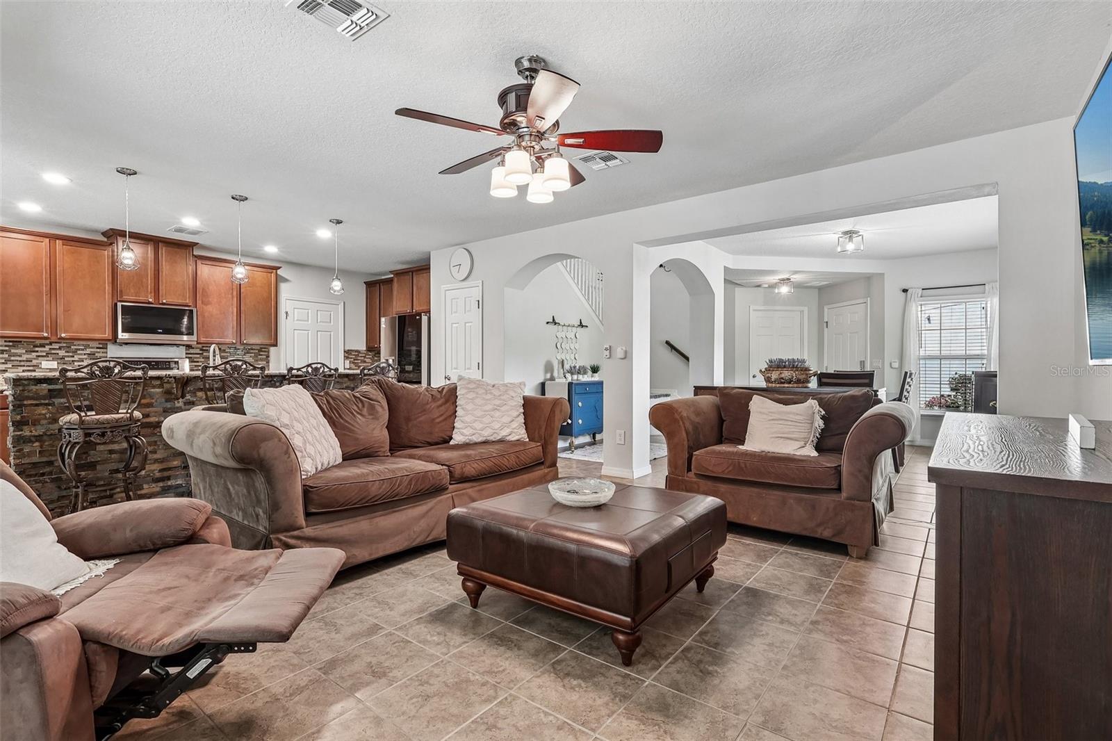 14102 WATERFORD CREEK BLVD, ORLANDO, FL, 32828