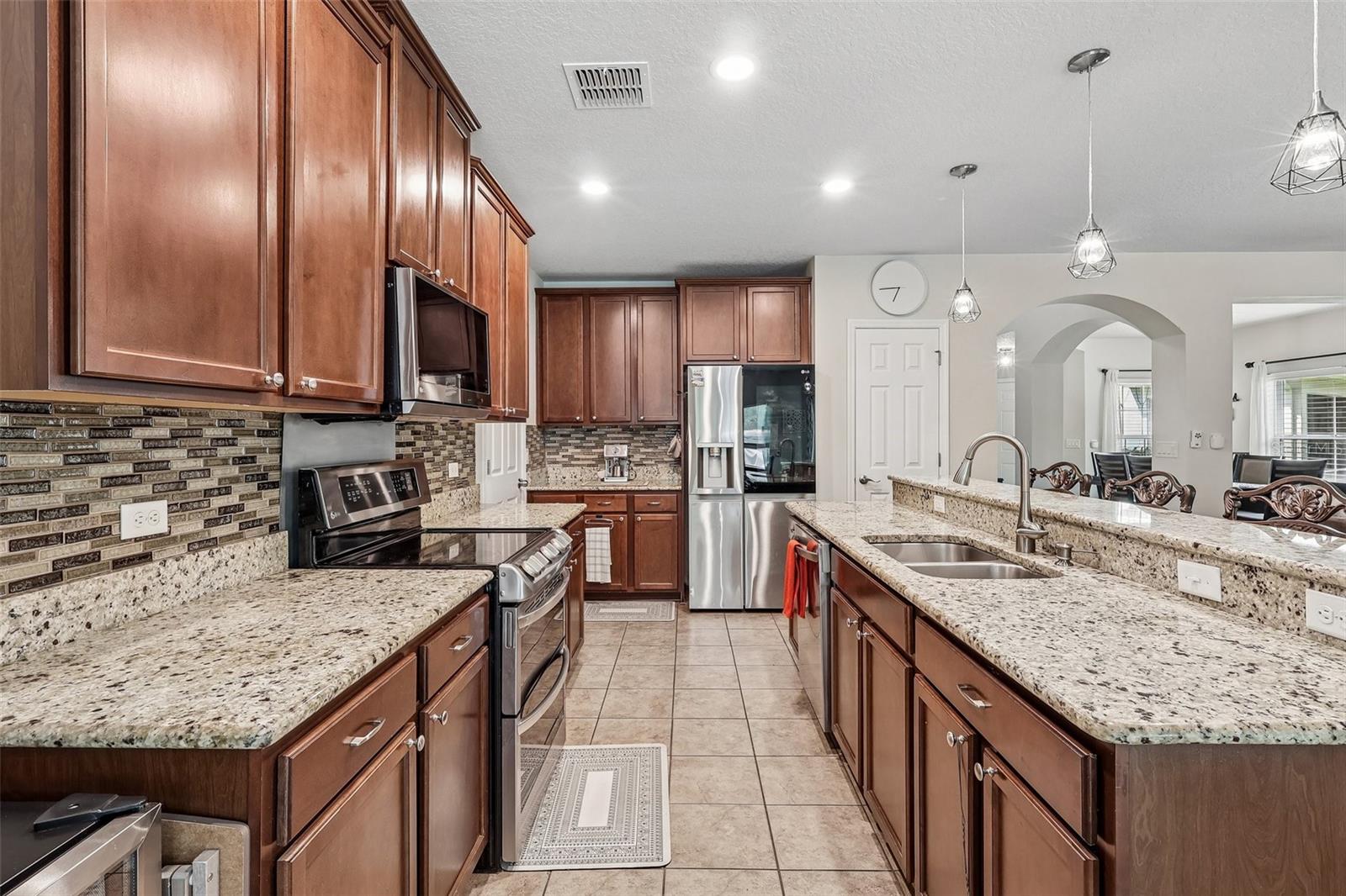 14102 WATERFORD CREEK BLVD, ORLANDO, FL, 32828