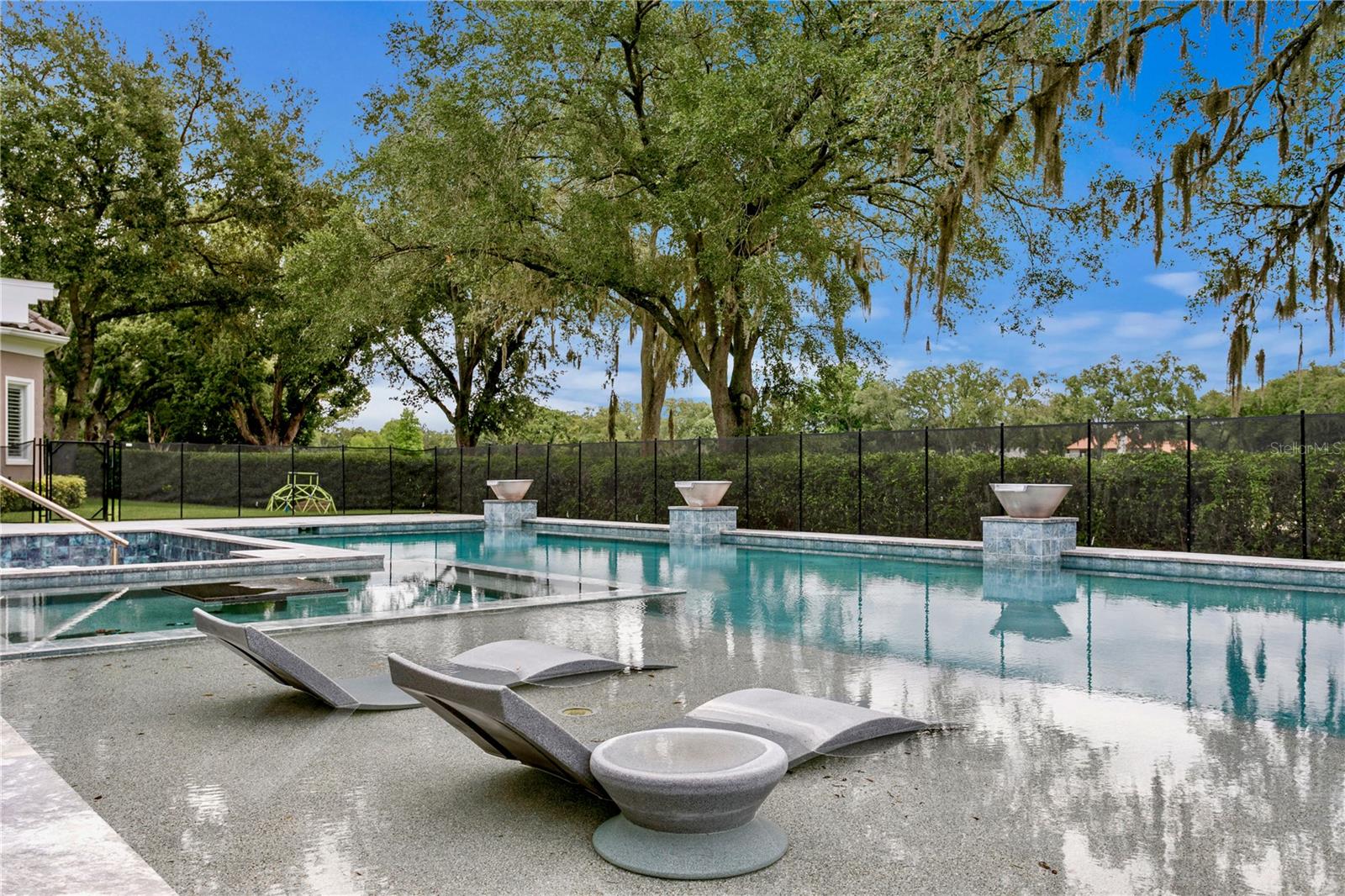 16601 AVILA BLVD, TAMPA, FL, 33613