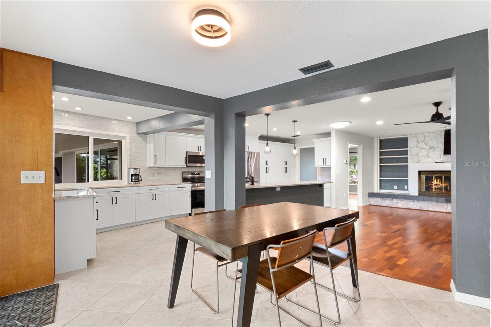 4308 MIDDLE LAKE DR, TAMPA, FL, 33624