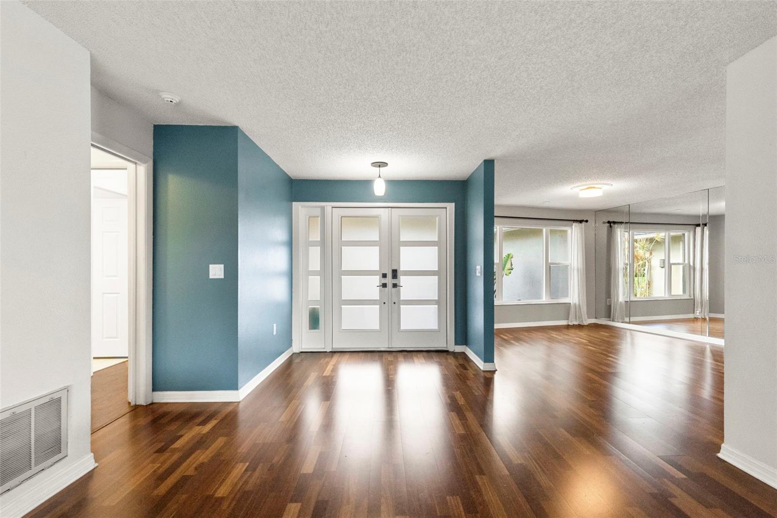 4308 MIDDLE LAKE DR, TAMPA, FL, 33624